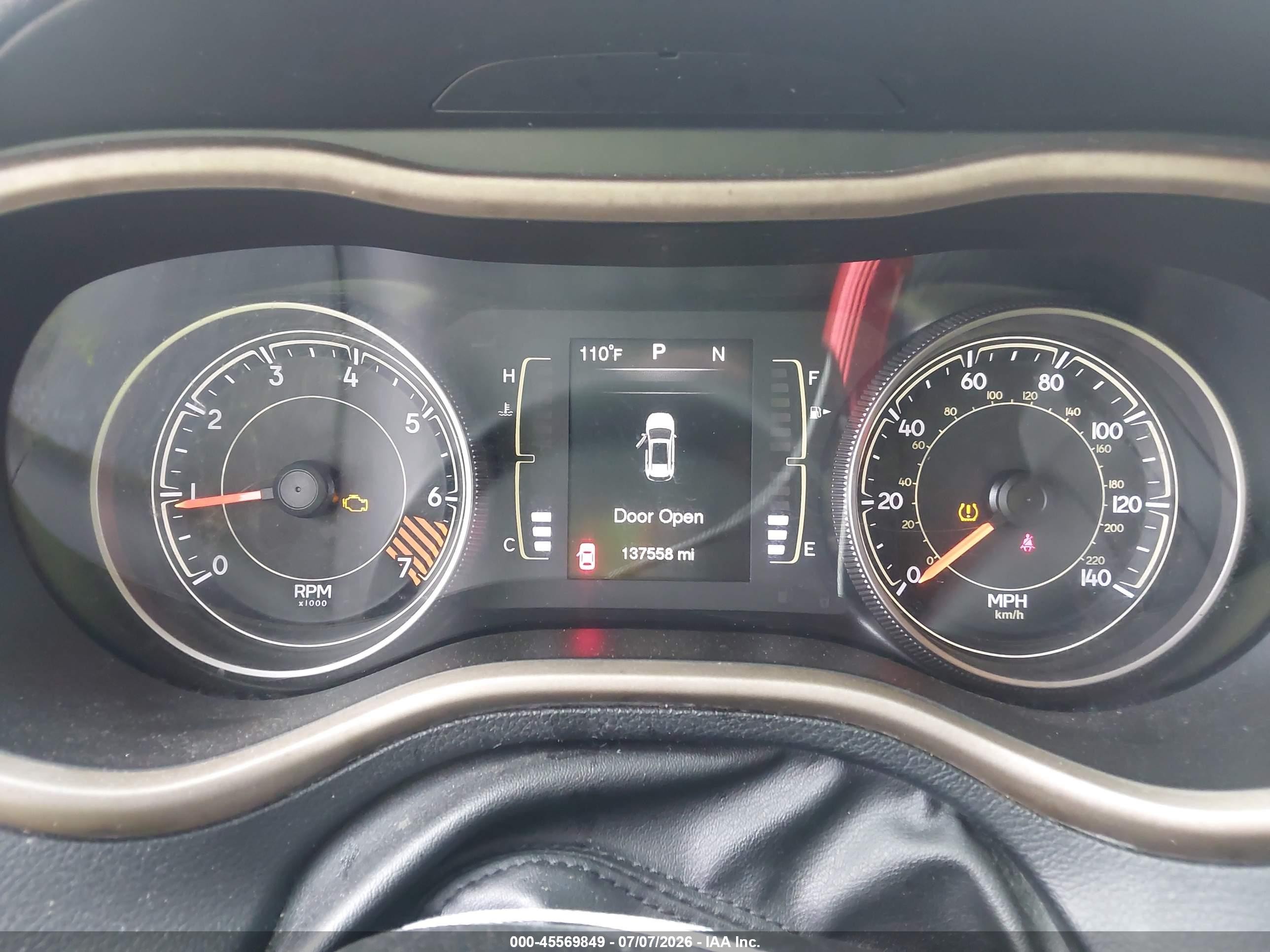 2015 Jeep Cherokee Sport Gray vin: 1C4PJLAB5FW684000