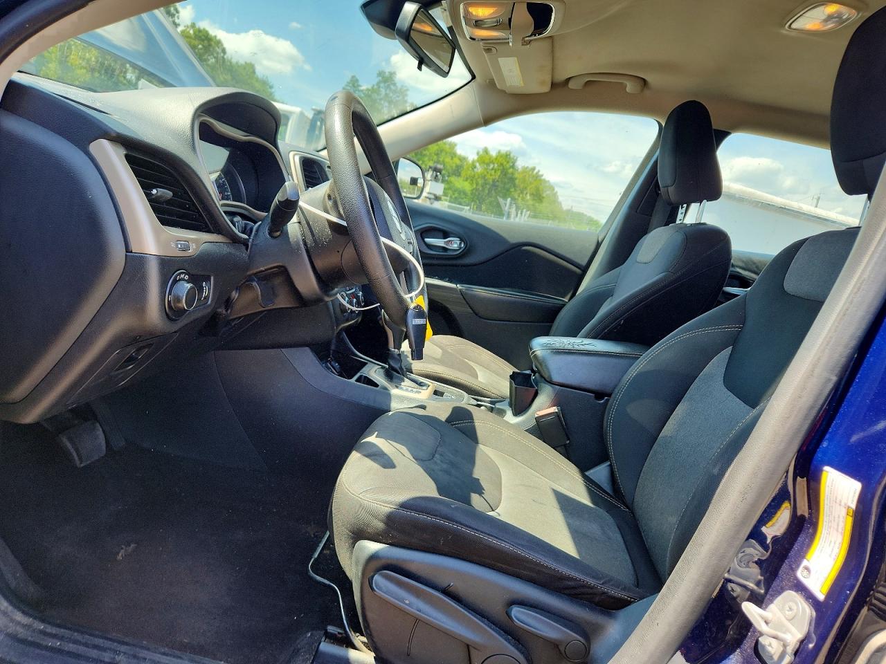 2015 Jeep Cherokee Sport Blue vin: 1C4PJLAB5FW732658