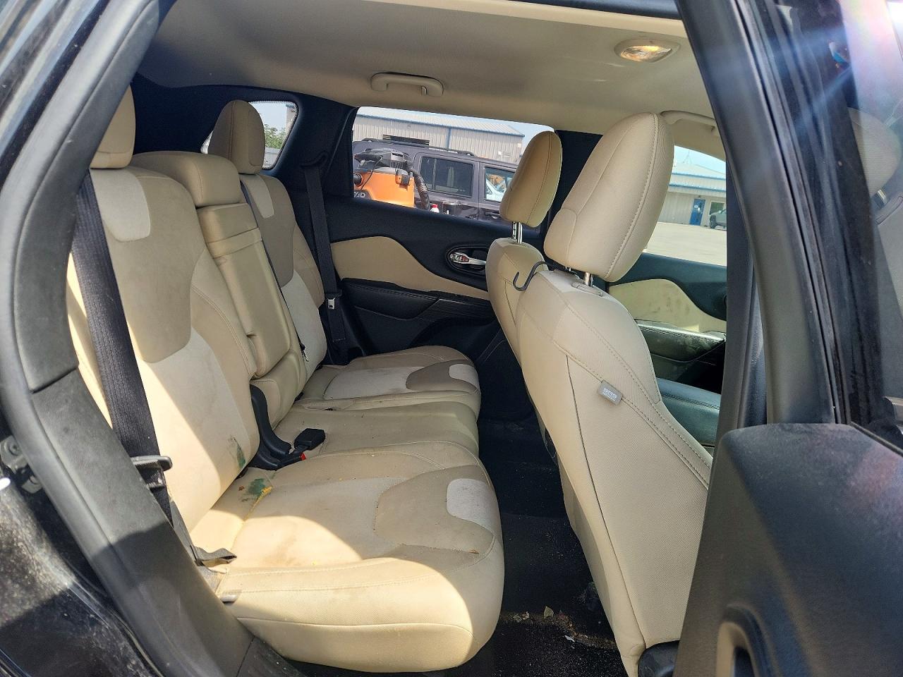 2015 Jeep Cherokee Sport Black vin: 1C4PJLAB5FW761514
