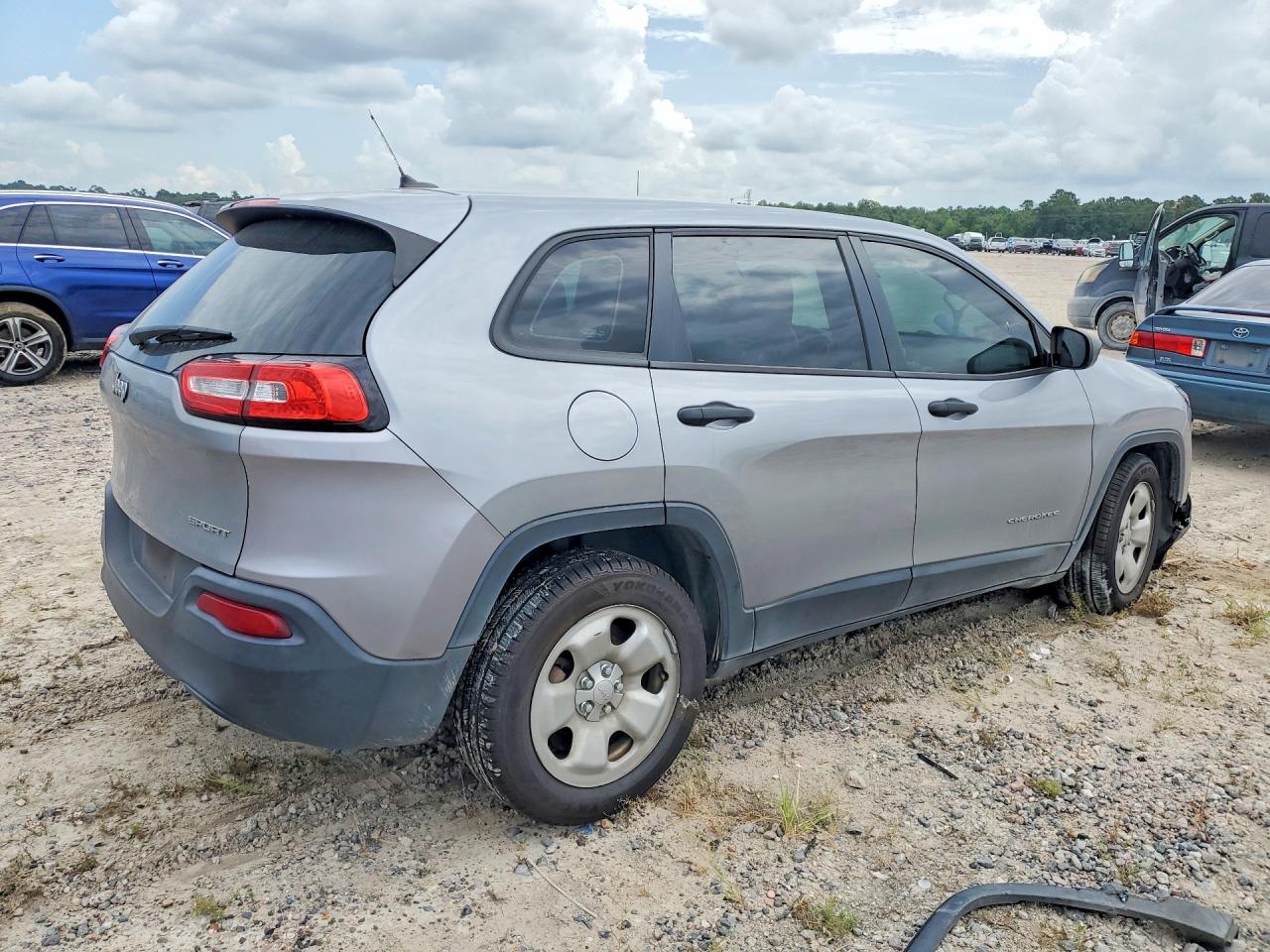 2014 Jeep Cherokee Sport Silver vin: 1C4PJLAB6EW104395