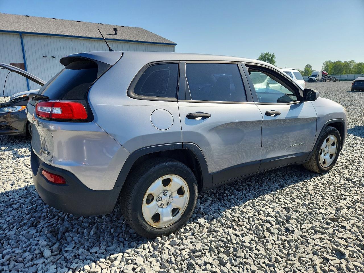 2014 Jeep Cherokee Sport Silver vin: 1C4PJLAB6EW104509