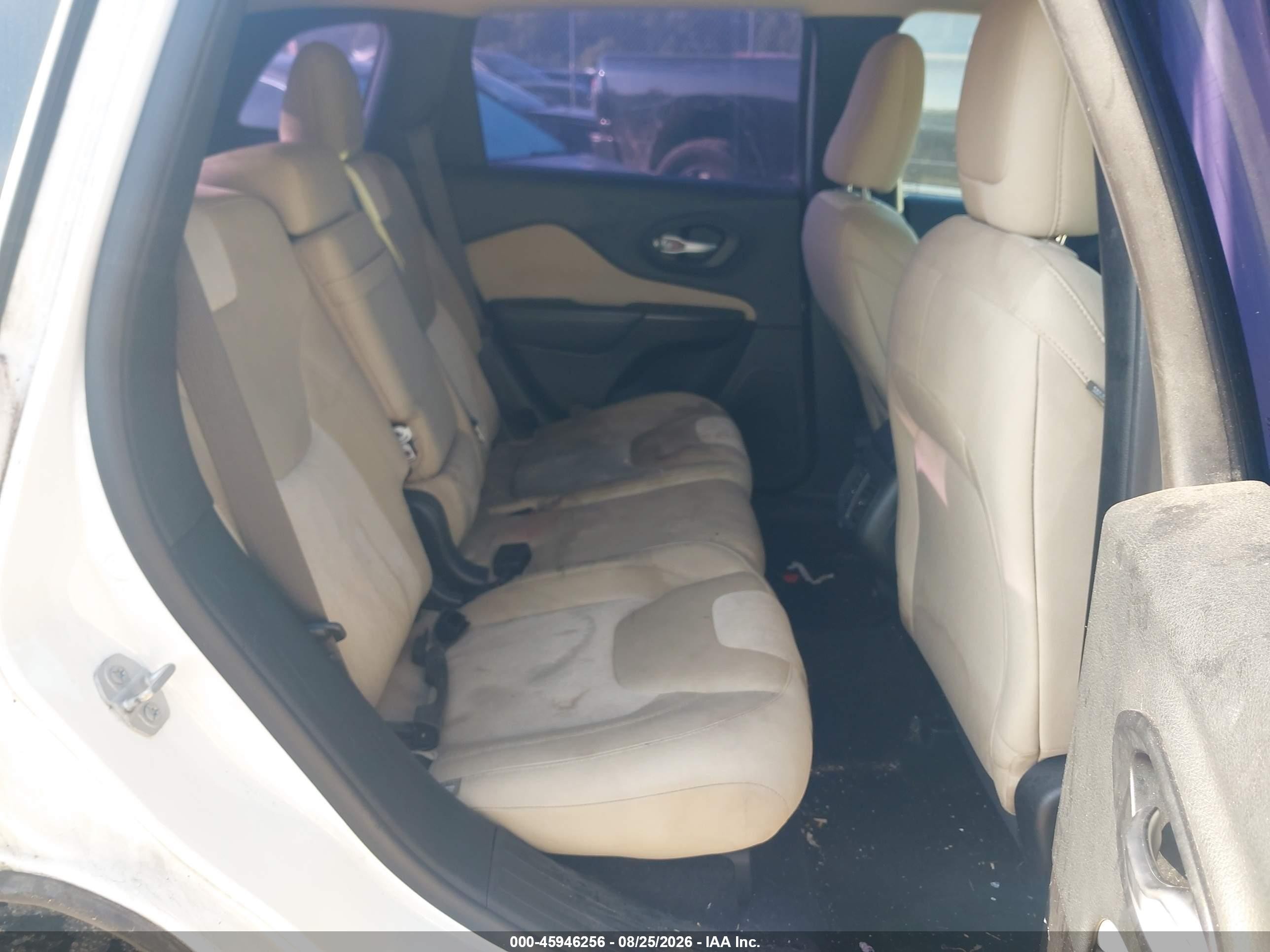 2015 Jeep Cherokee Sport White vin: 1C4PJLAB6FW676715