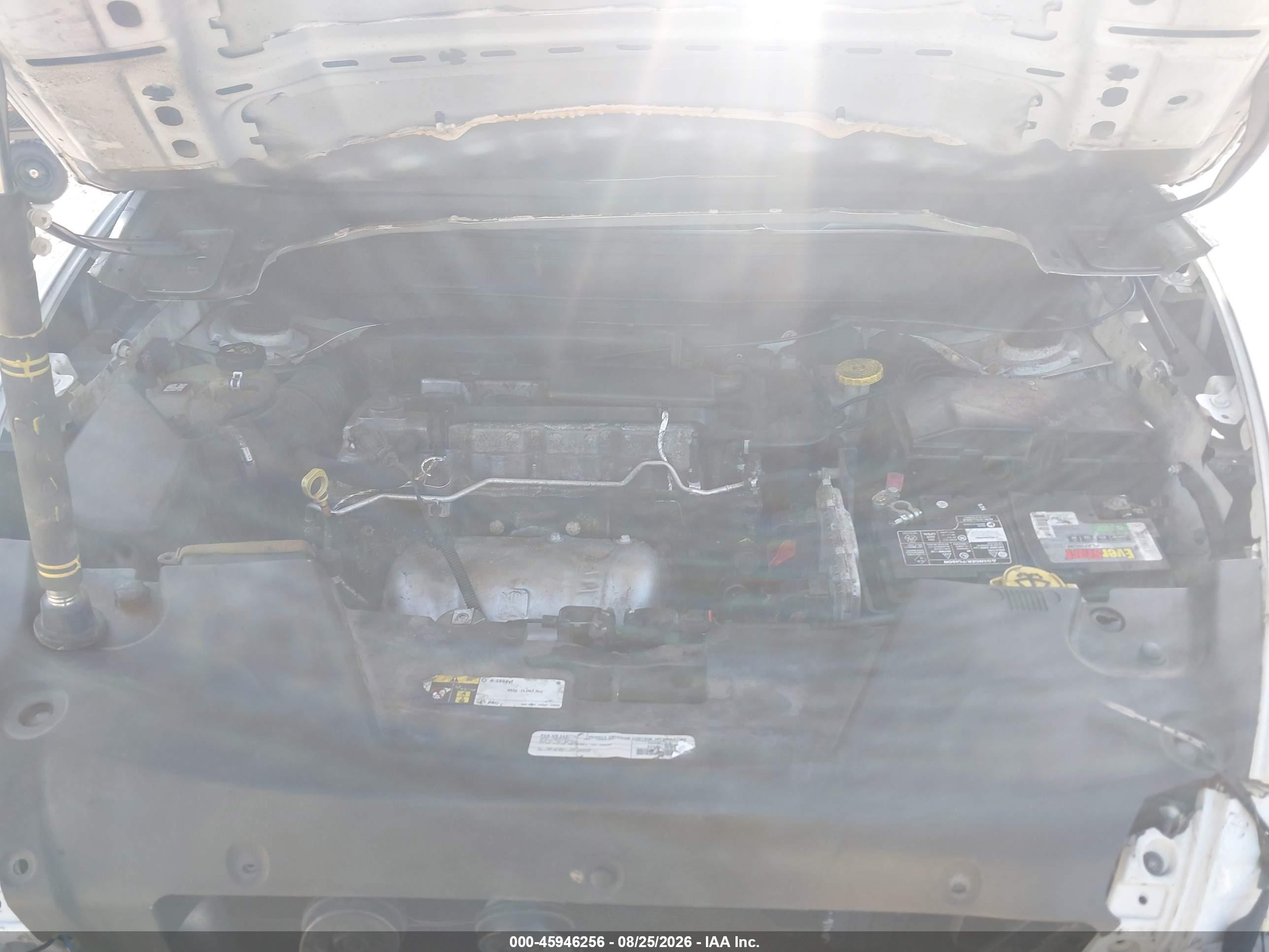 2015 Jeep Cherokee Sport White vin: 1C4PJLAB6FW676715