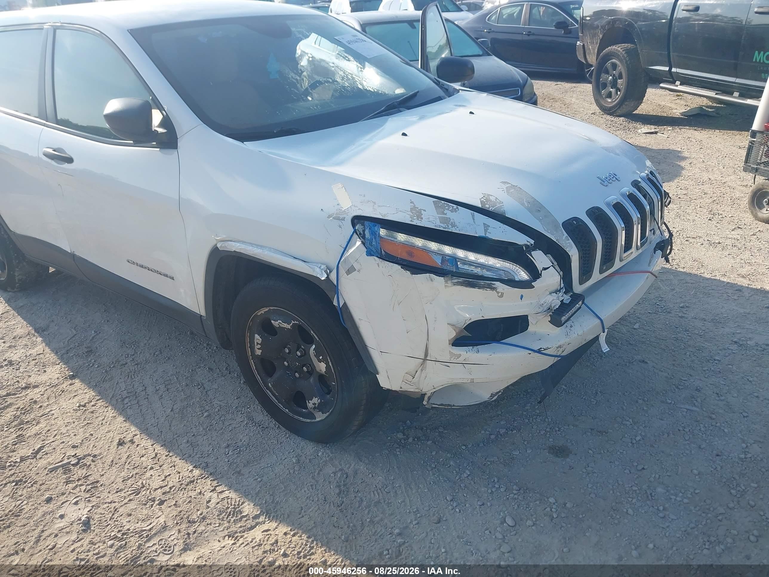 2015 Jeep Cherokee Sport White vin: 1C4PJLAB6FW676715