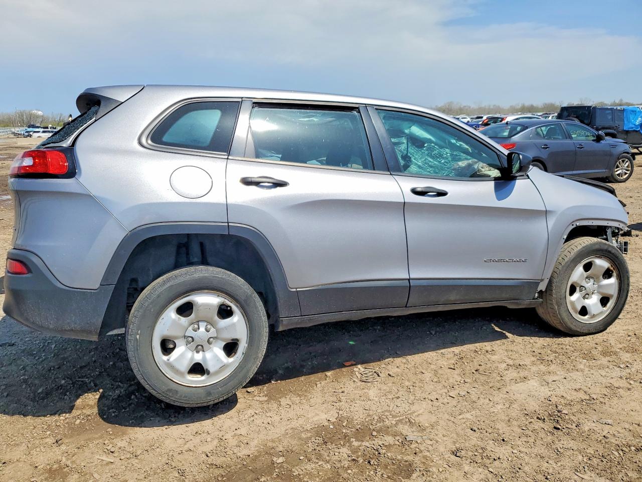 2015 Jeep Cherokee Sport Silver vin: 1C4PJLAB6FW678089