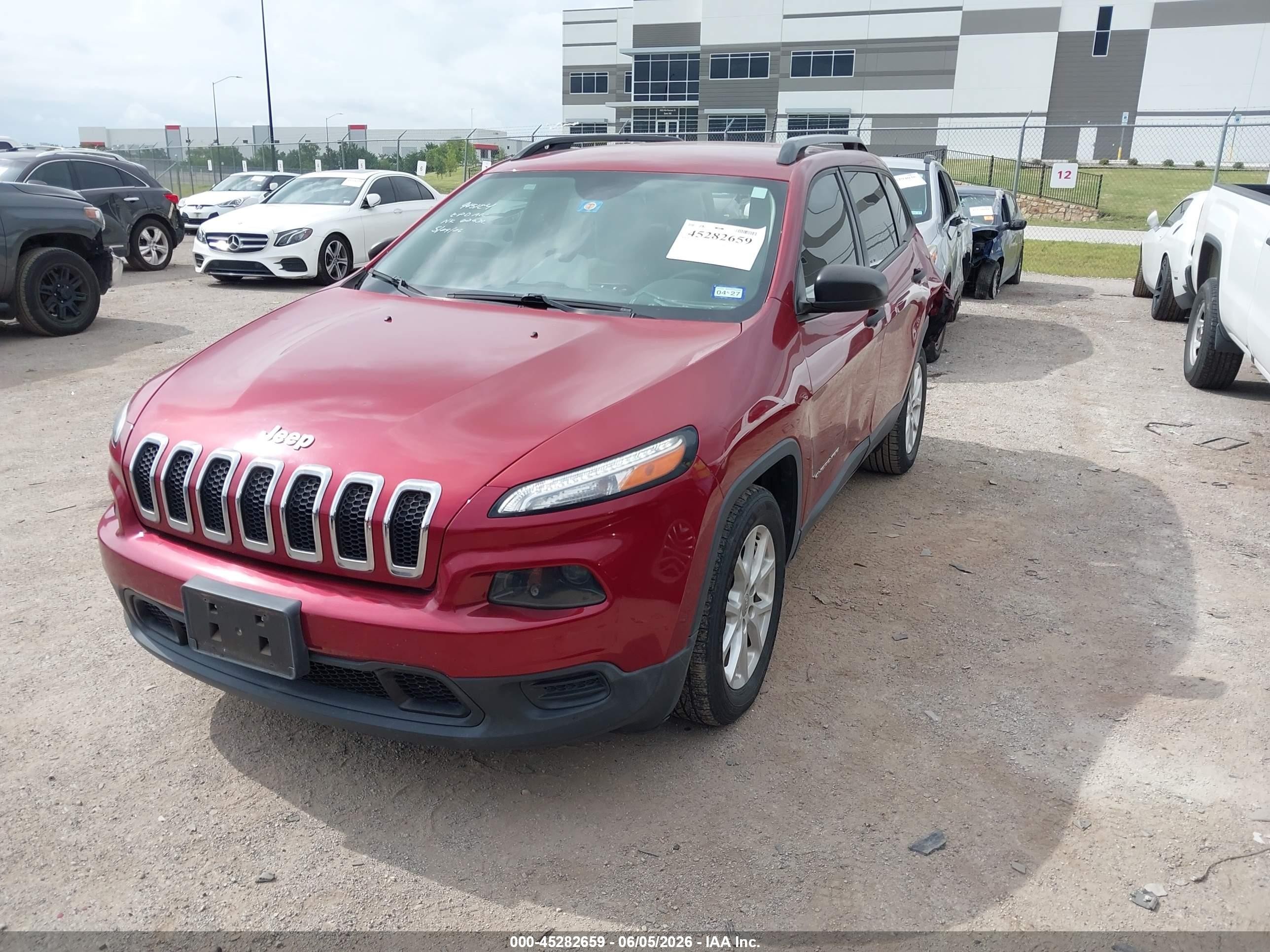 2015 Jeep Cherokee Sport Red vin: 1C4PJLAB6FW689609