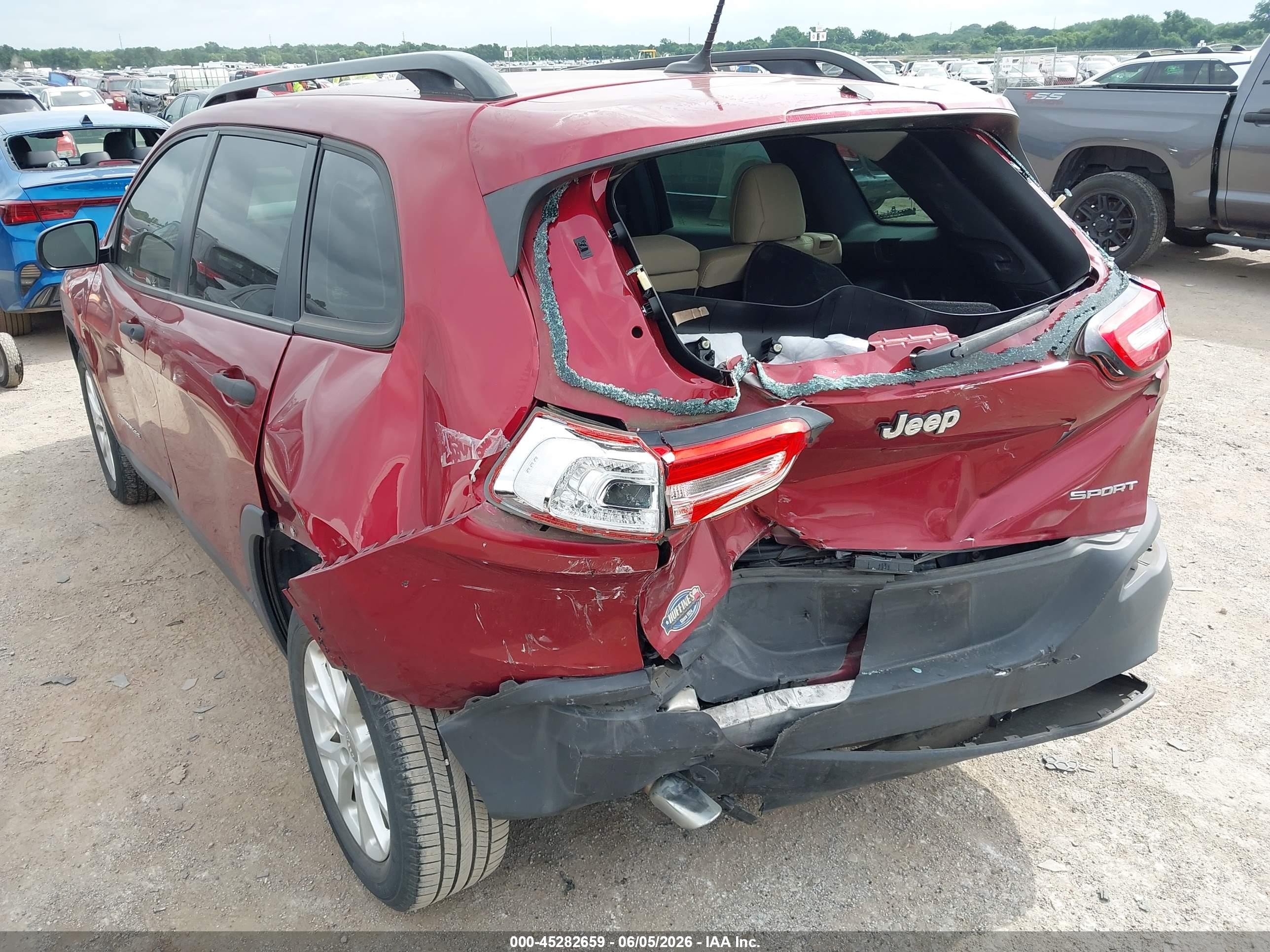 2015 Jeep Cherokee Sport Red vin: 1C4PJLAB6FW689609