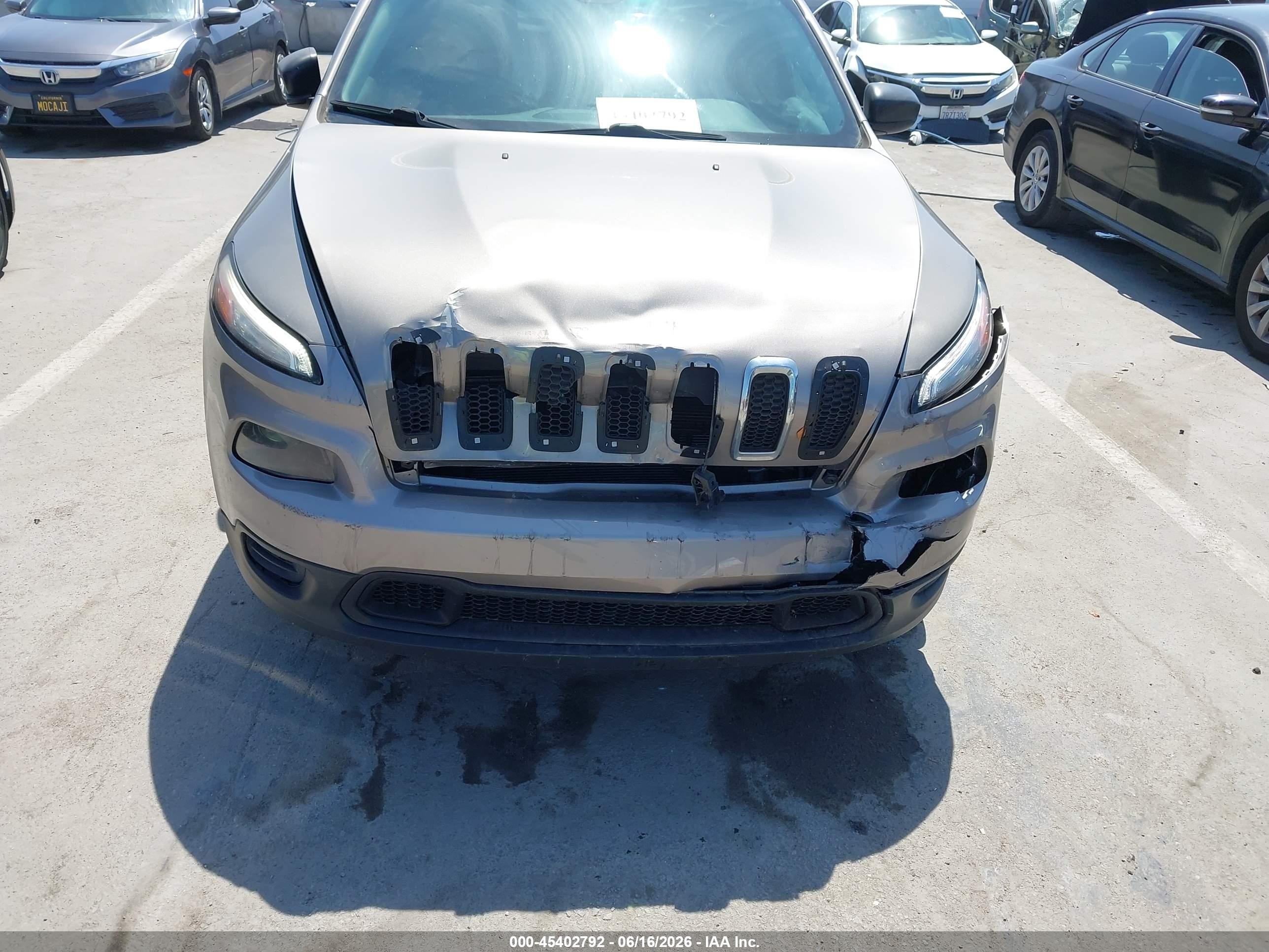 2017 Jeep Cherokee Sport Fwd Gold vin: 1C4PJLAB6HW603704