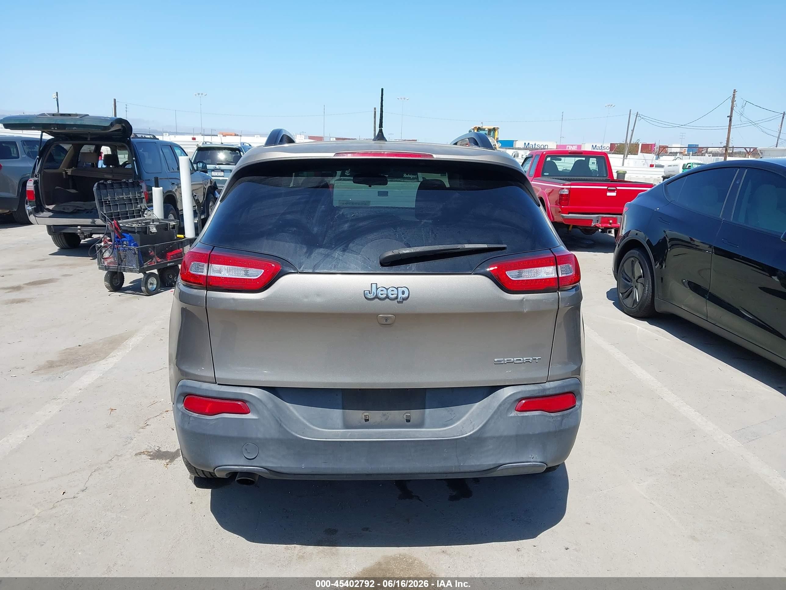 2017 Jeep Cherokee Sport Fwd Gold vin: 1C4PJLAB6HW603704