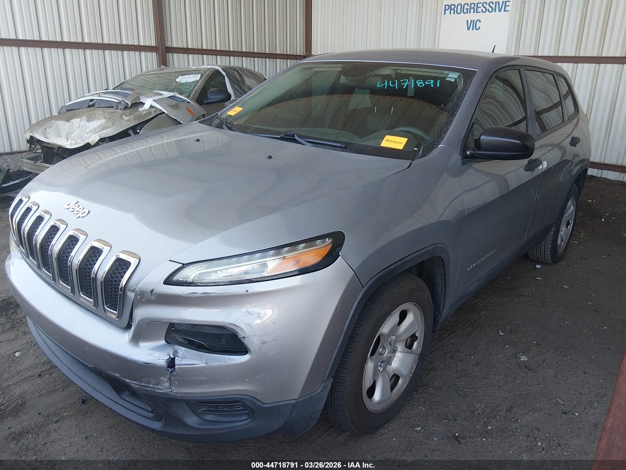 2014 Jeep Cherokee Sport Серебряный vin: 1C4PJLAB7EW112652