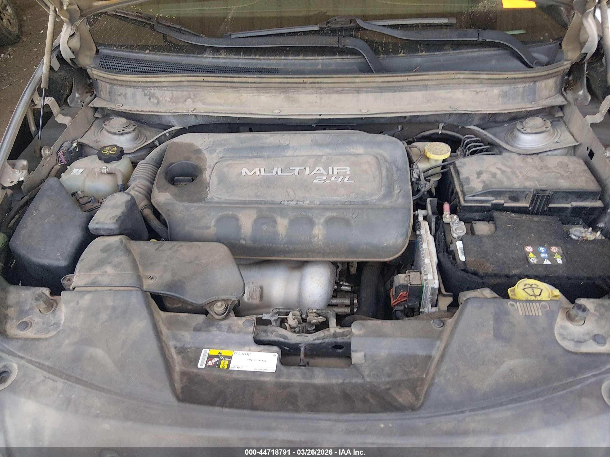 2014 Jeep Cherokee Sport Серебряный vin: 1C4PJLAB7EW112652