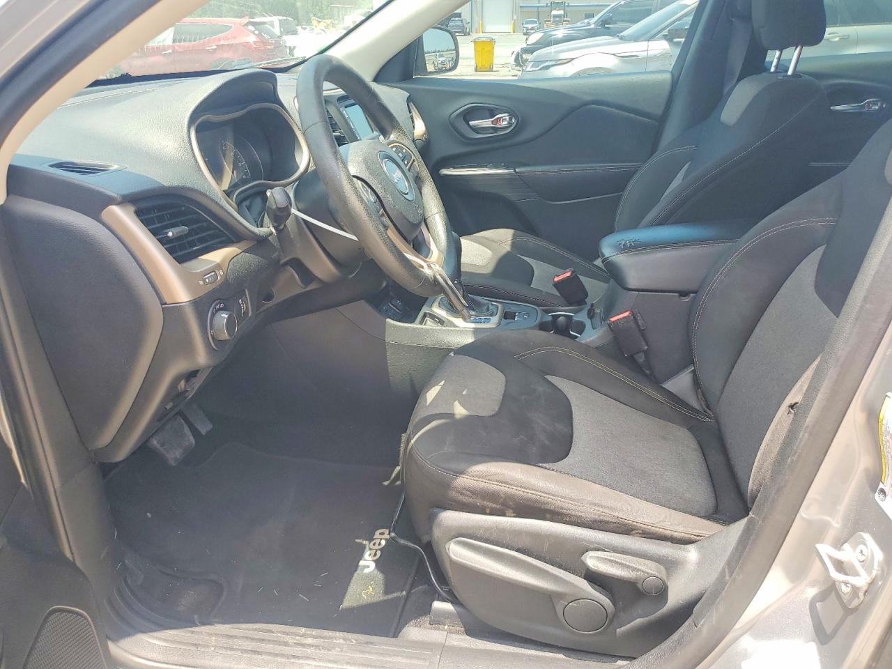 2014 Jeep Cherokee Sport Silver vin: 1C4PJLAB7EW157414