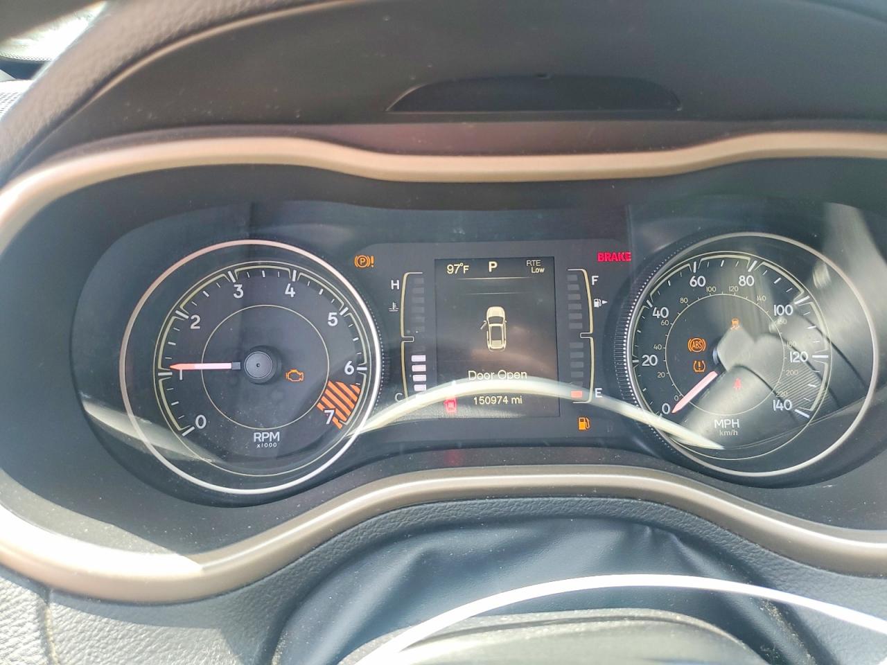 2014 Jeep Cherokee Sport Silver vin: 1C4PJLAB7EW157414