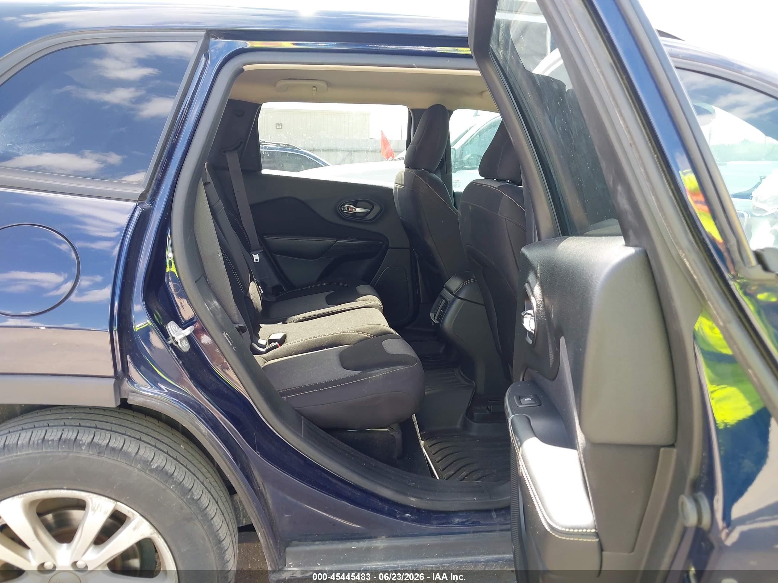 2015 Jeep Cherokee Sport Blue vin: 1C4PJLAB7FW611968