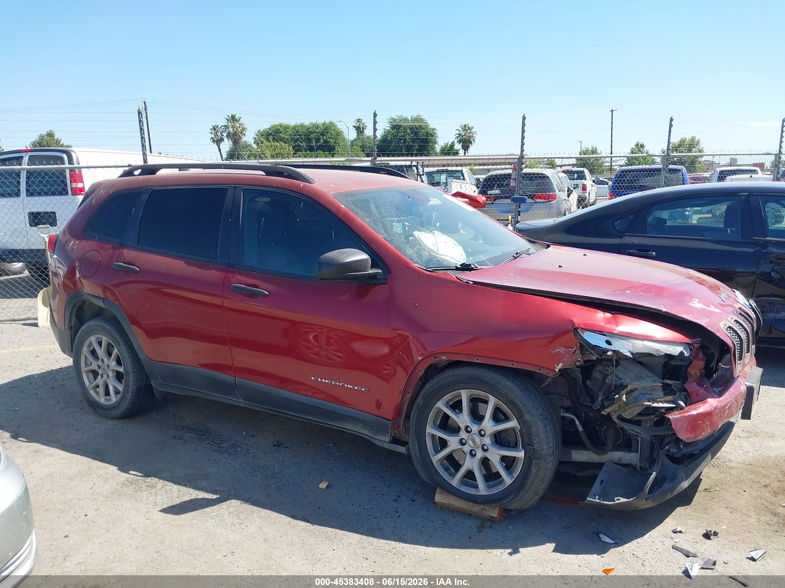 2015 Jeep Cherokee Sport Red vin: 1C4PJLAB7FW701640