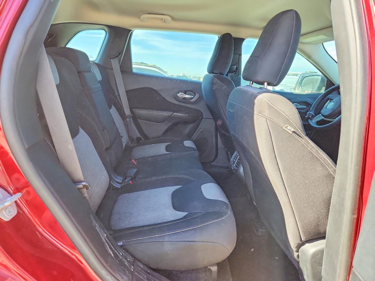 2014 Jeep Cherokee Sport Red vin: 1C4PJLAB8EW249647