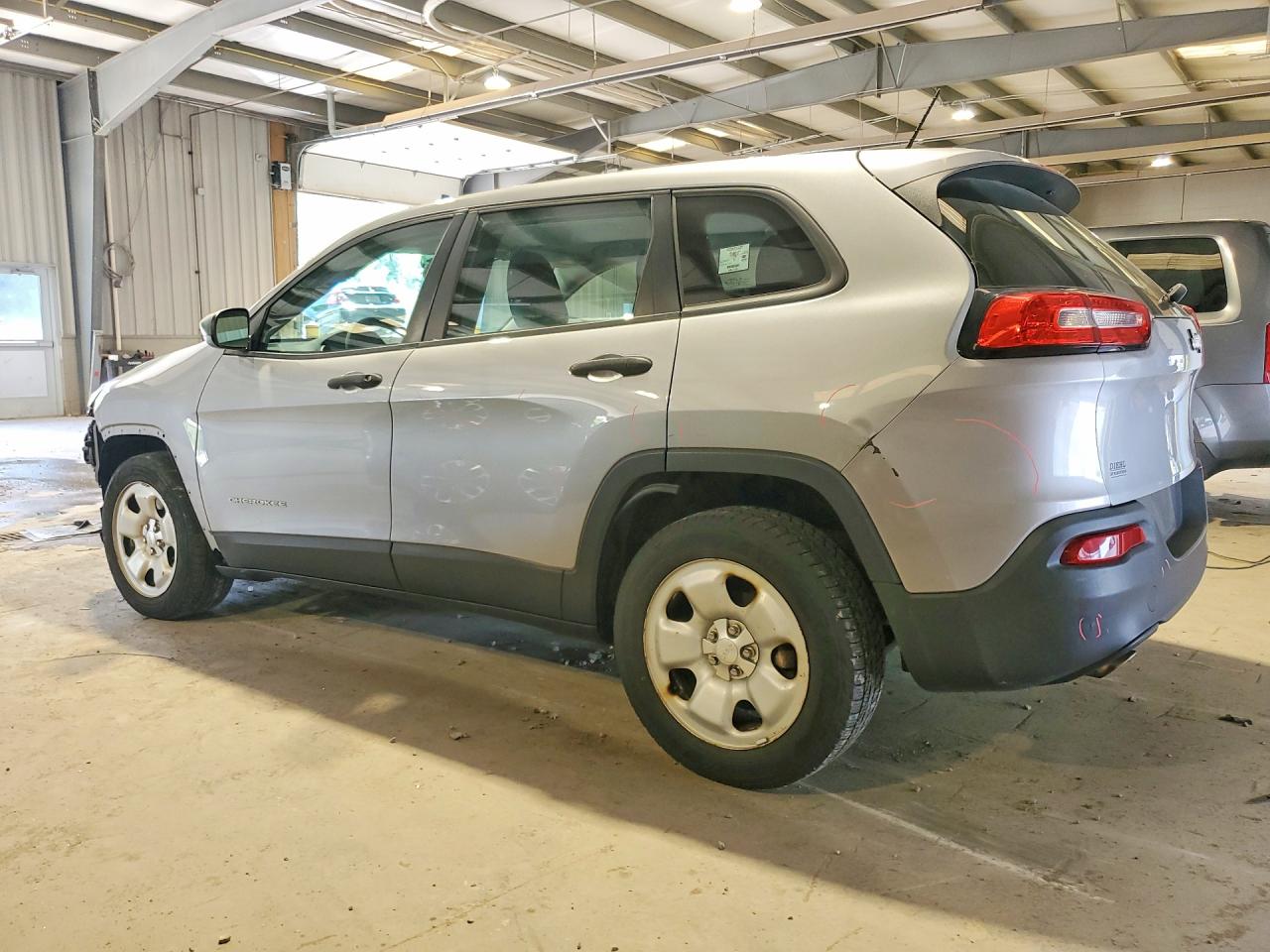 2015 Jeep Cherokee Sport Silver vin: 1C4PJLAB8FW506369