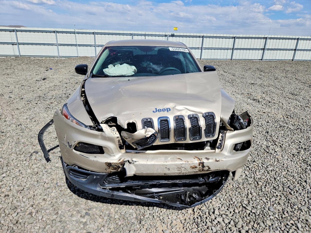 2015 Jeep Cherokee Sport Tan vin: 1C4PJLAB8FW561131