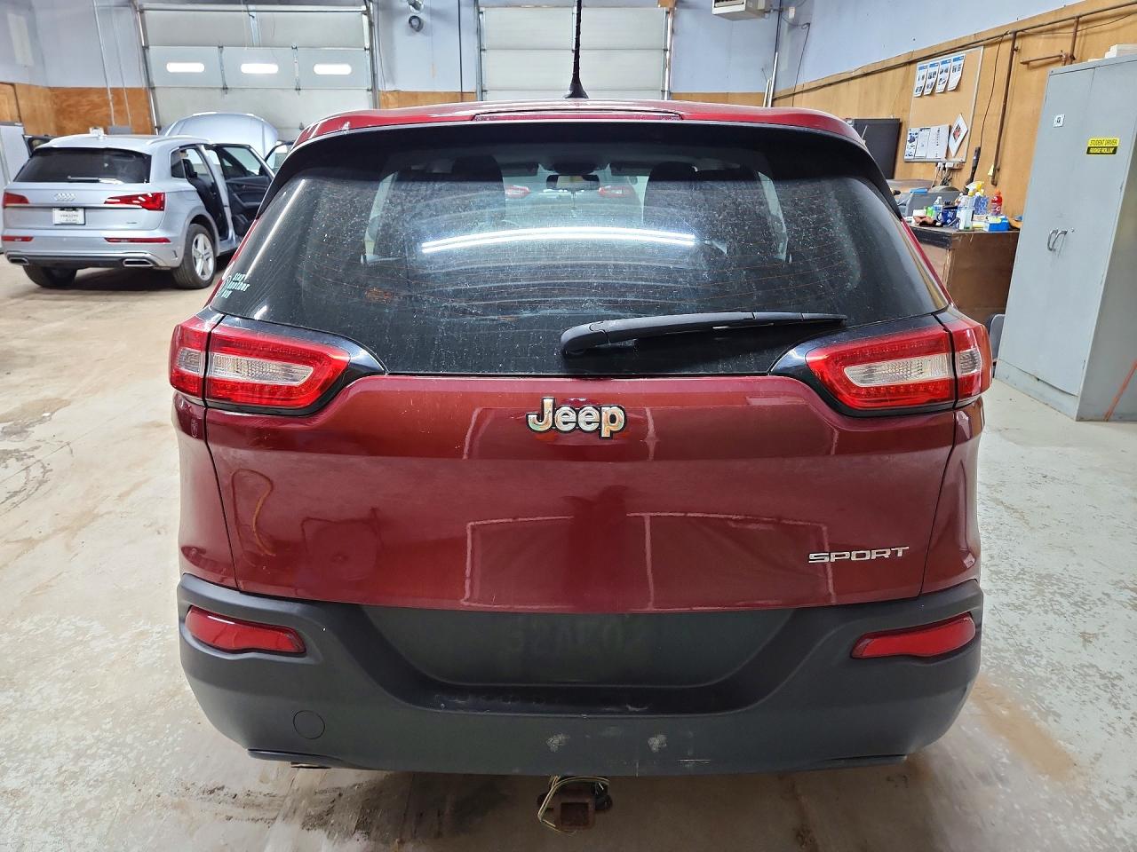 2015 Jeep Cherokee Sport Burgundy vin: 1C4PJLAB8FW597014