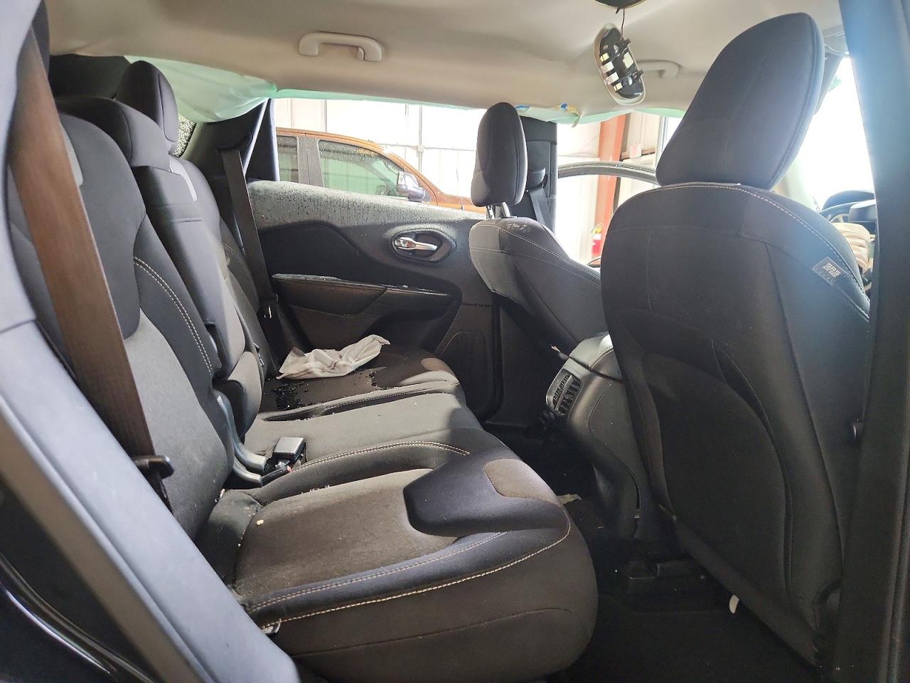 2015 Jeep Cherokee Sport Black vin: 1C4PJLAB8FW608044