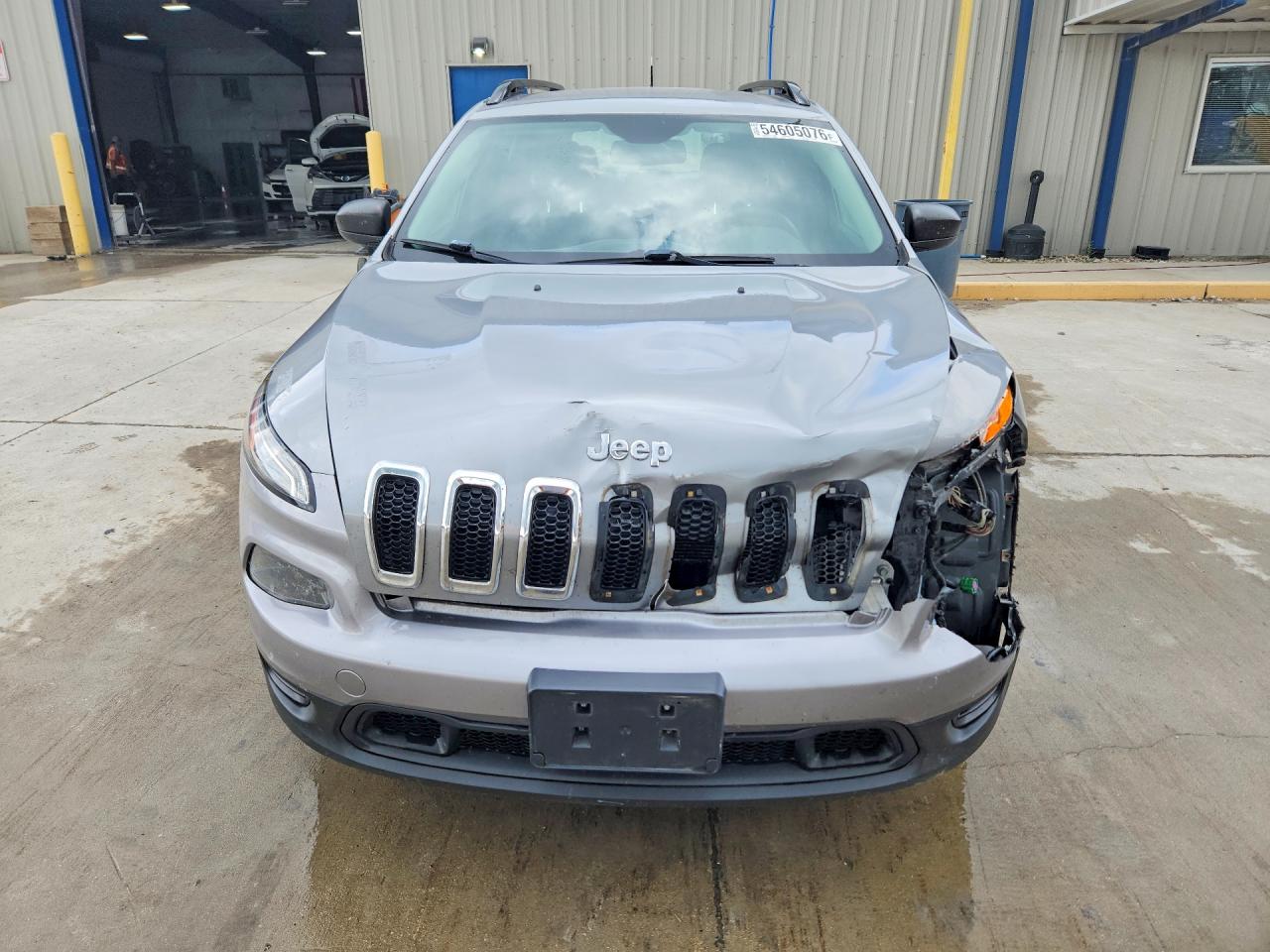 2015 Jeep Cherokee Sport Gray vin: 1C4PJLAB8FW616855