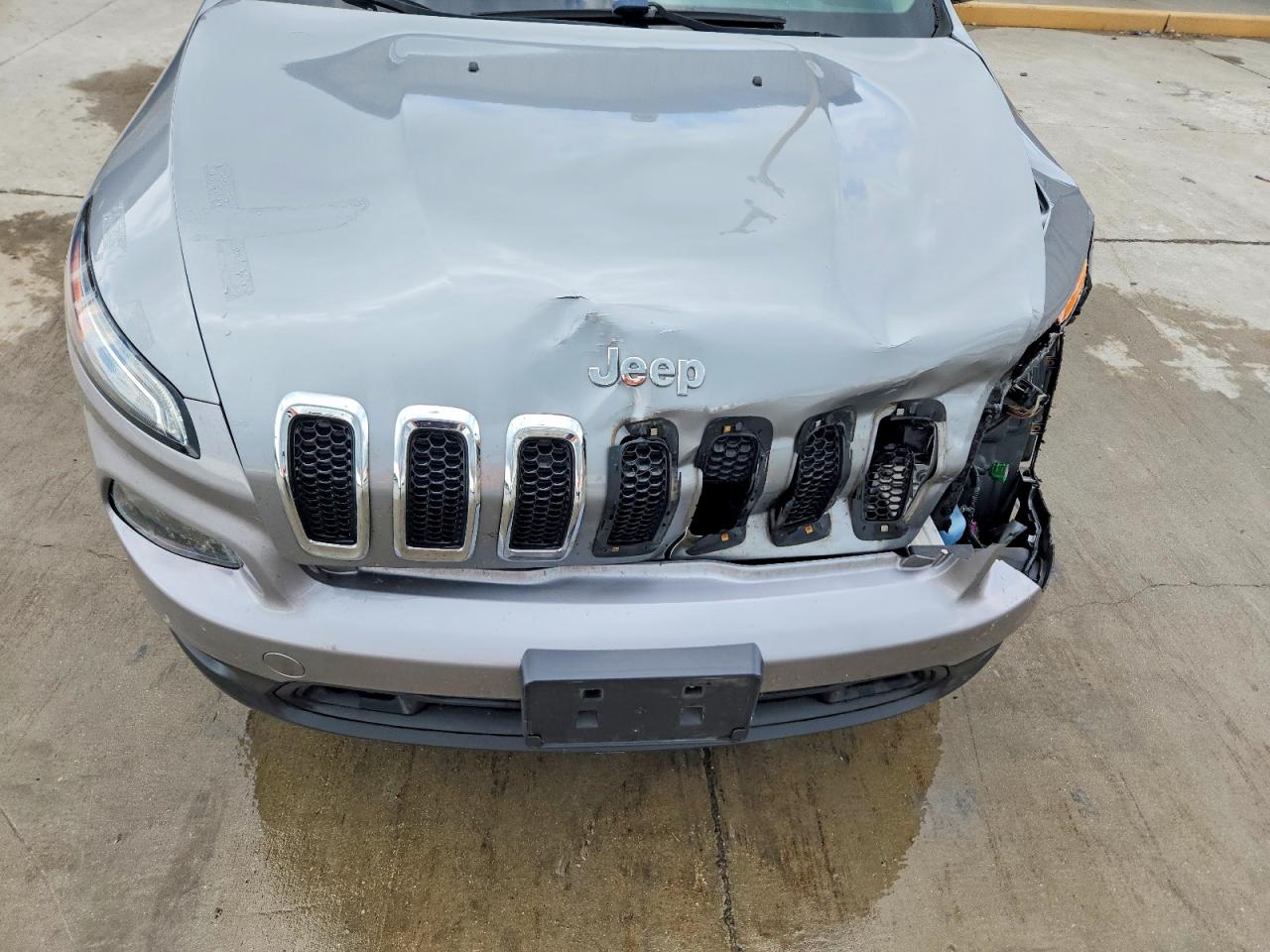 2015 Jeep Cherokee Sport Gray vin: 1C4PJLAB8FW616855
