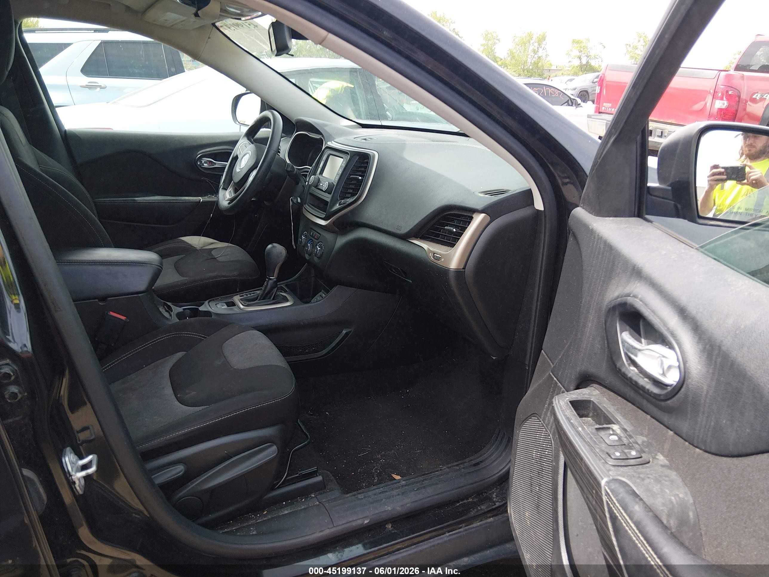2015 Jeep Cherokee Sport Black vin: 1C4PJLAB8FW695413