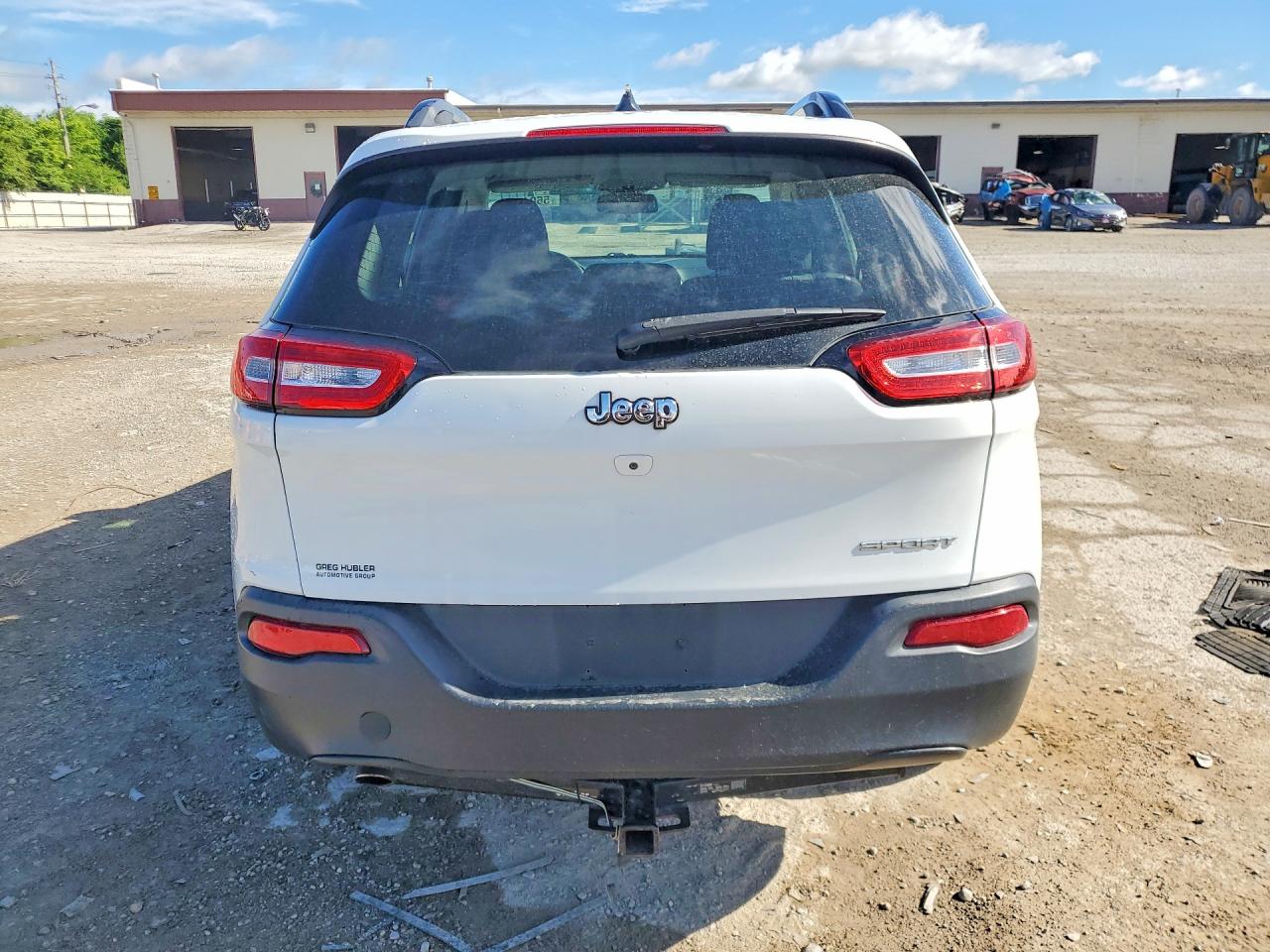 2015 Jeep Cherokee White vin: 1C4PJLAB8FW760440