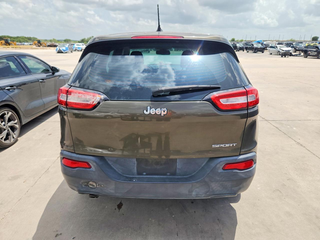 2014 Jeep Cherokee Sport Green vin: 1C4PJLAB9EW194433