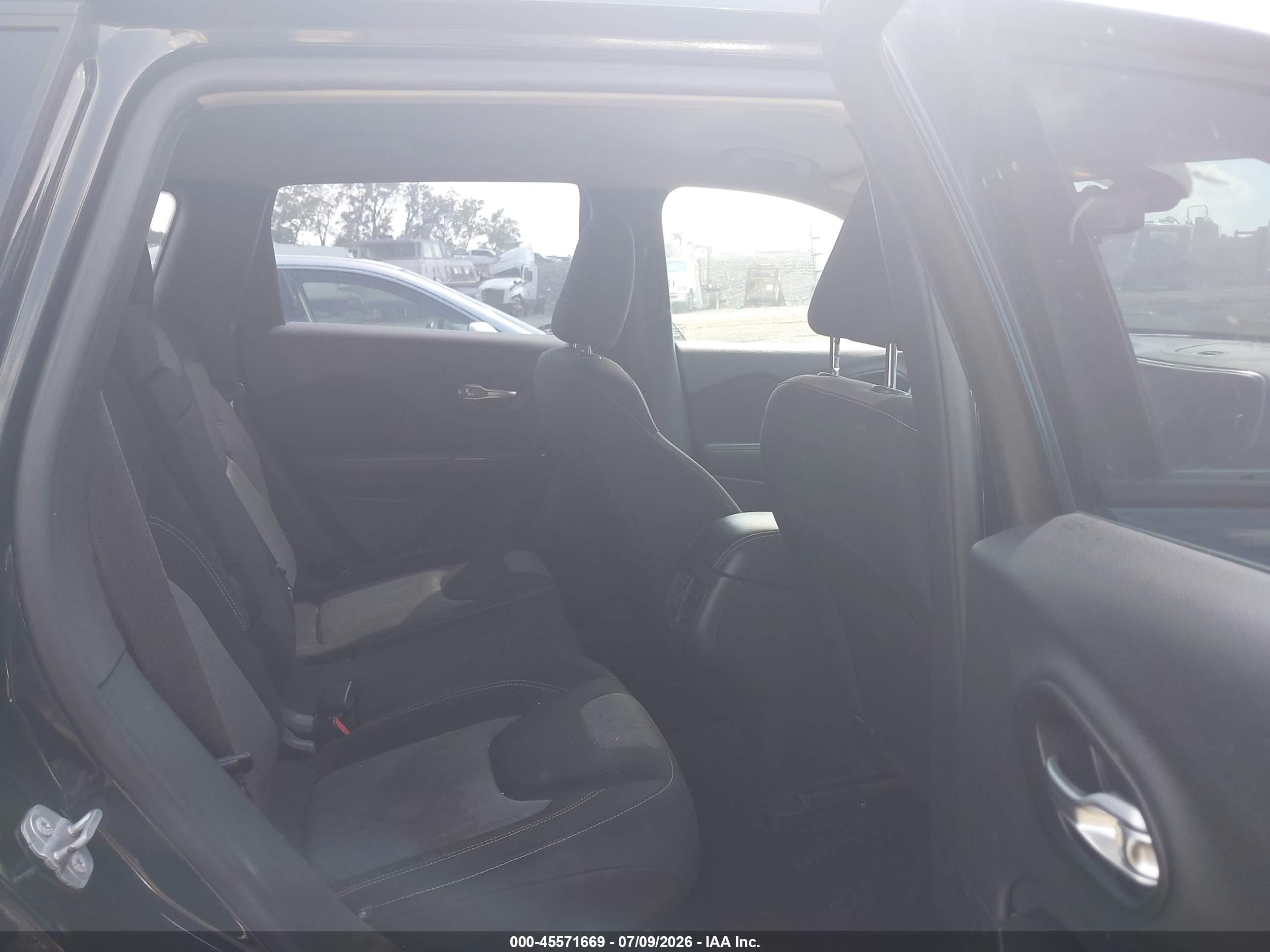 2014 Jeep Cherokee Sport Черный vin: 1C4PJLAB9EW221999
