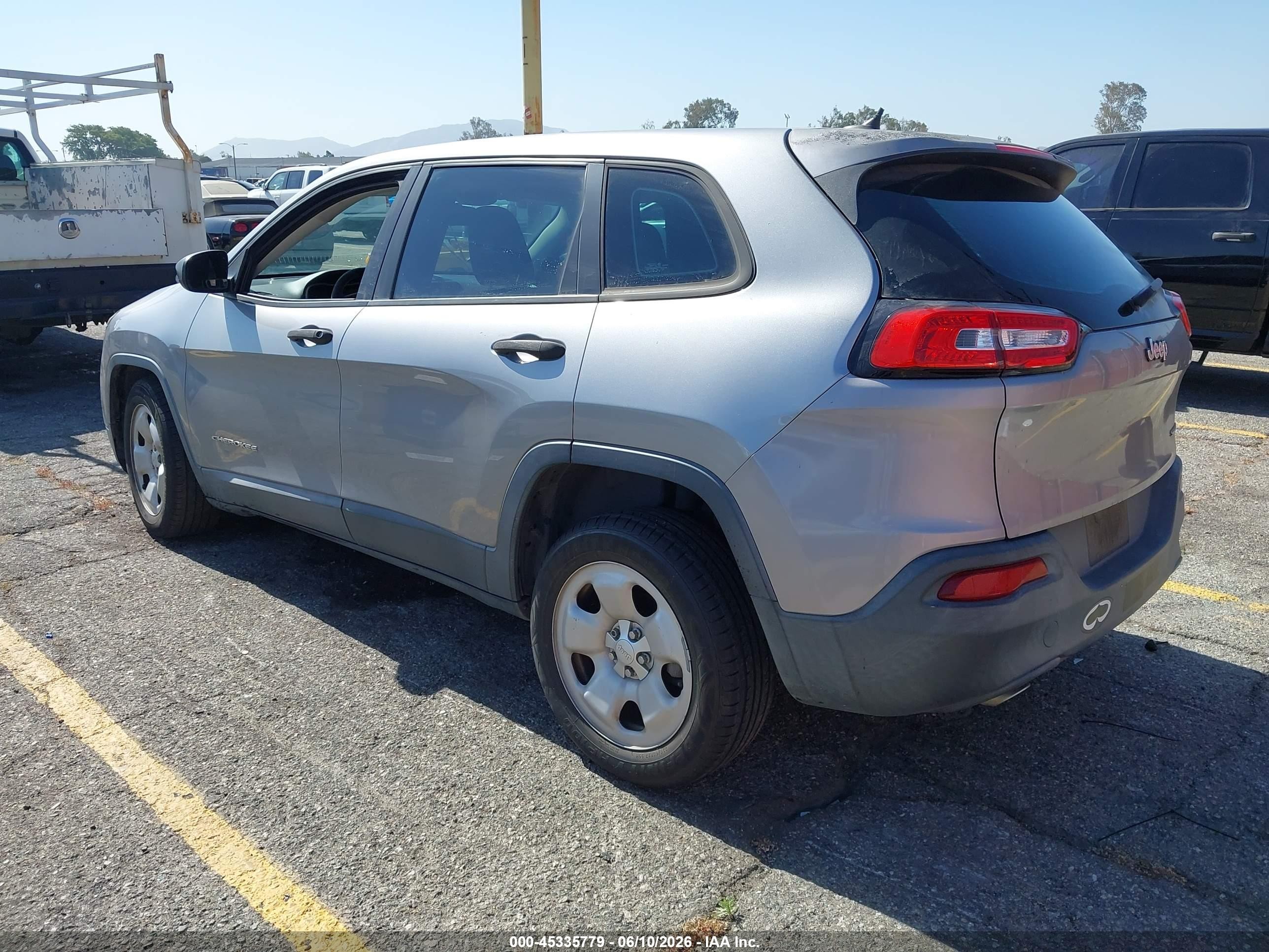 2015 Jeep Cherokee Sport Gray vin: 1C4PJLAB9FW722022