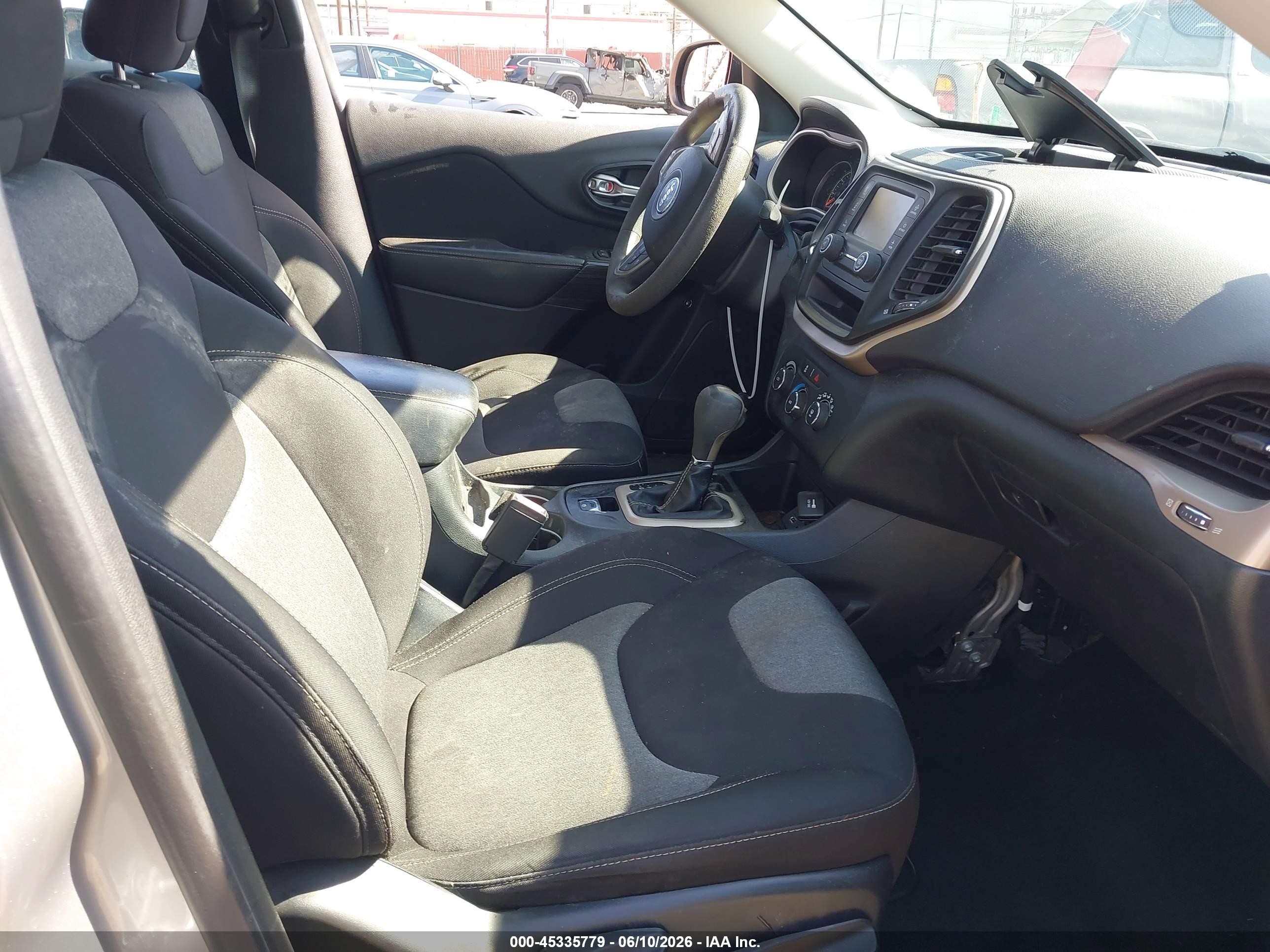 2015 Jeep Cherokee Sport Gray vin: 1C4PJLAB9FW722022