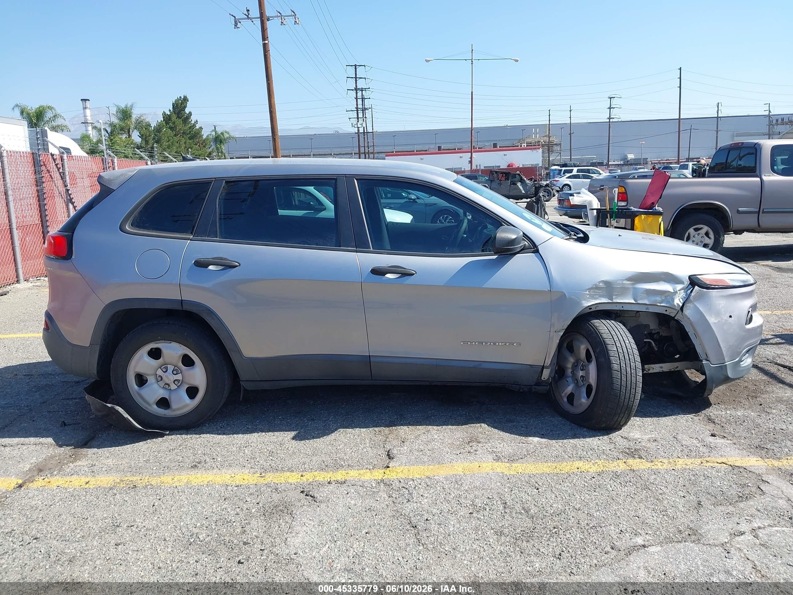 2015 Jeep Cherokee Sport Gray vin: 1C4PJLAB9FW722022