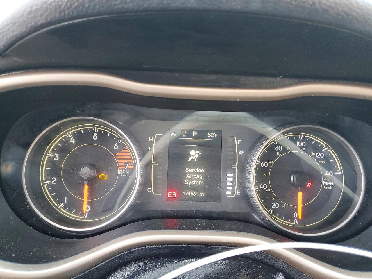 2016 Jeep Cherokee Белый vin: 1C4PJLAB9GW243164
