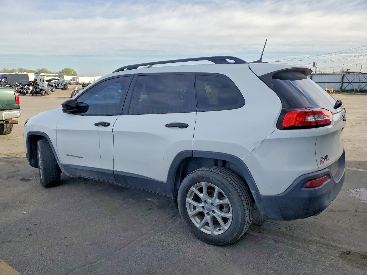 2016 Jeep Cherokee Белый vin: 1C4PJLAB9GW243164