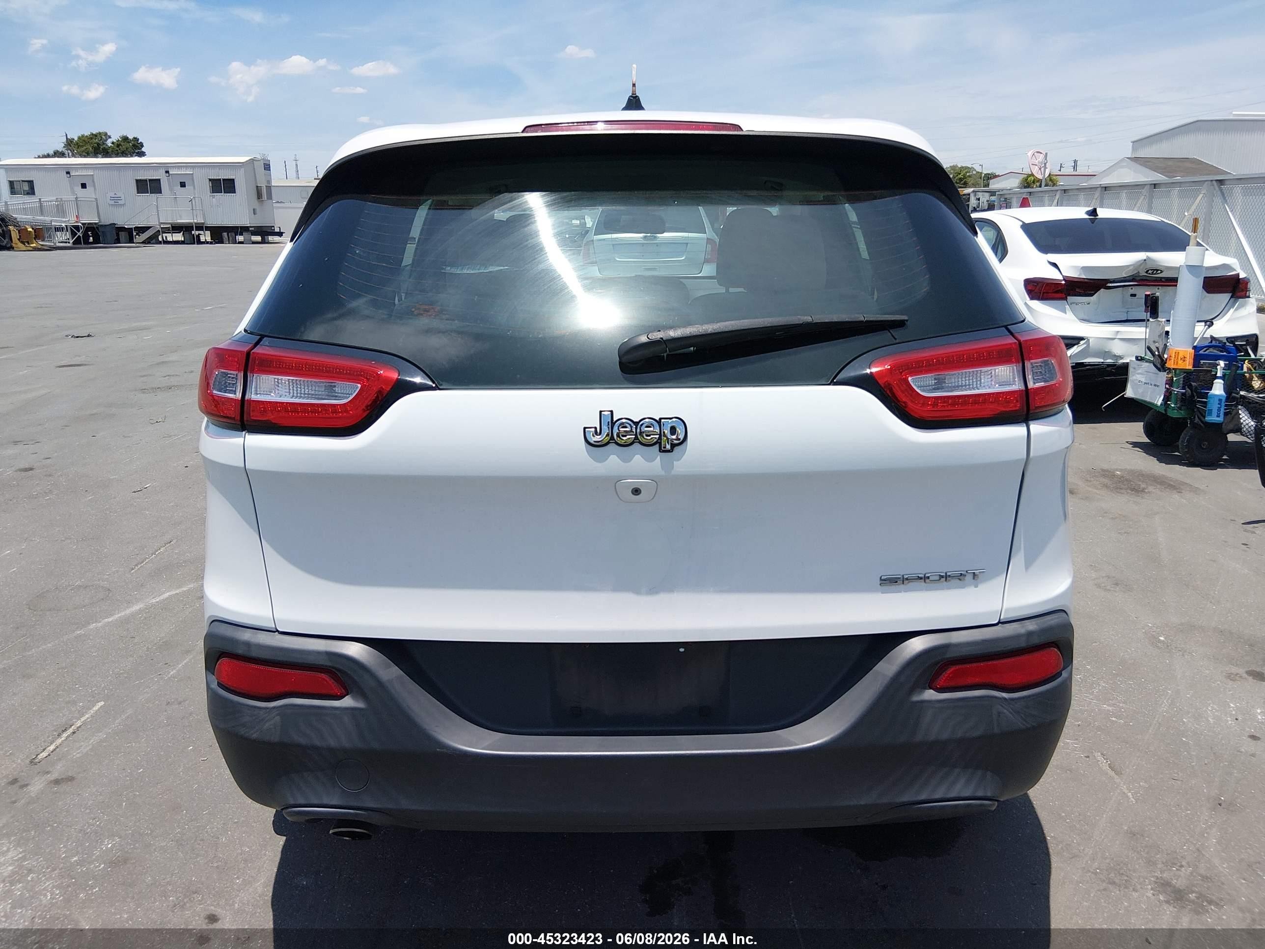 2015 Jeep Cherokee Sport White vin: 1C4PJLABXFW532066
