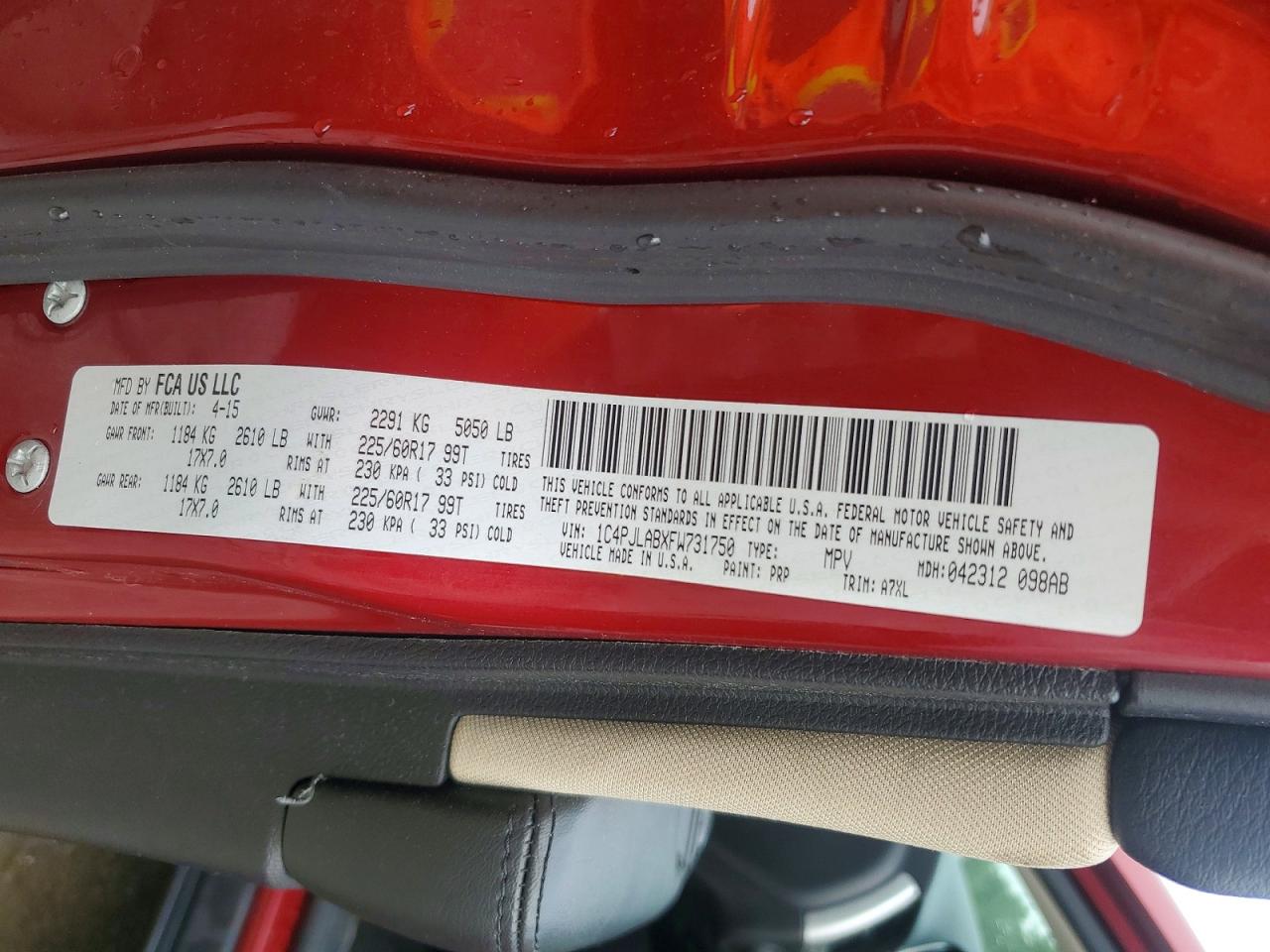 2015 Jeep Cherokee Sport Red vin: 1C4PJLABXFW731750