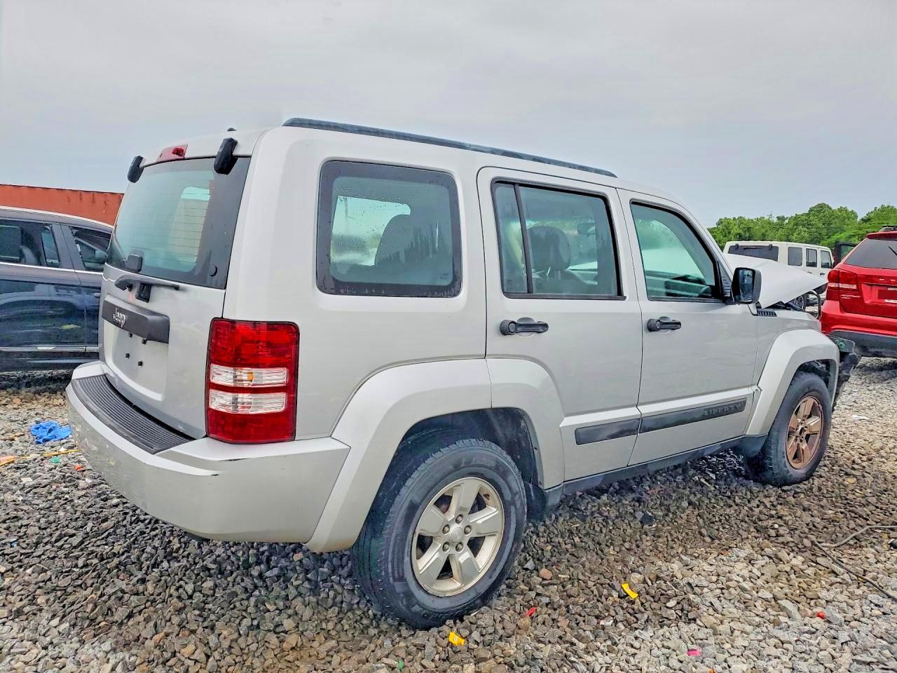 2012 Jeep Liberty Sport Серебряный vin: 1C4PJLAK0CW165772