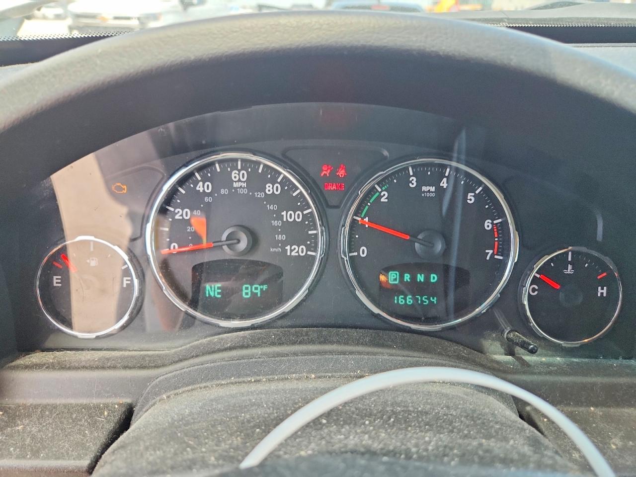 2012 Jeep Liberty Sport White vin: 1C4PJLAK1CW100607