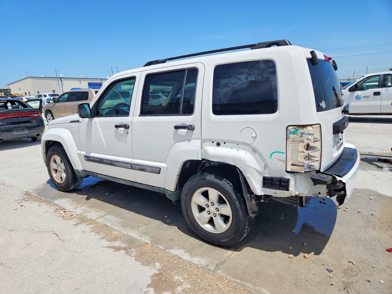 2012 Jeep Liberty Sport White vin: 1C4PJLAK1CW100607