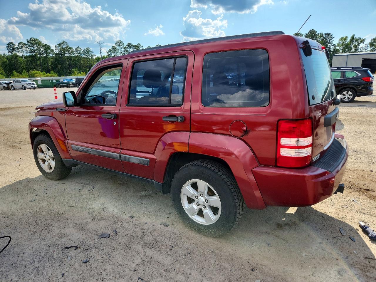 2012 Jeep Liberty Sport Red vin: 1C4PJLAK1CW201789