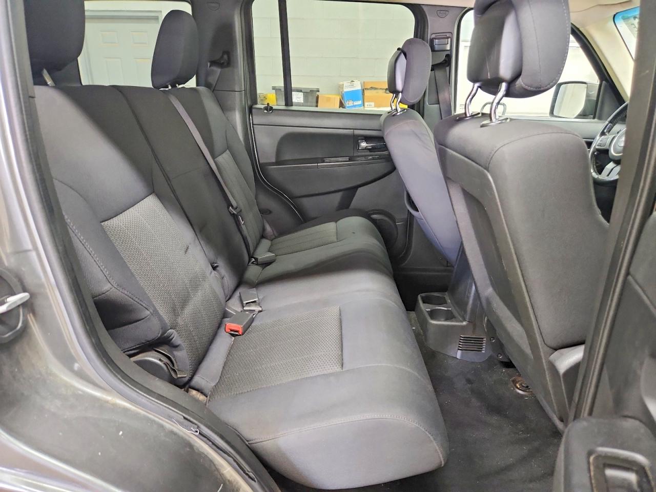 2012 Jeep Liberty Sport Gray vin: 1C4PJLAK2CW110871