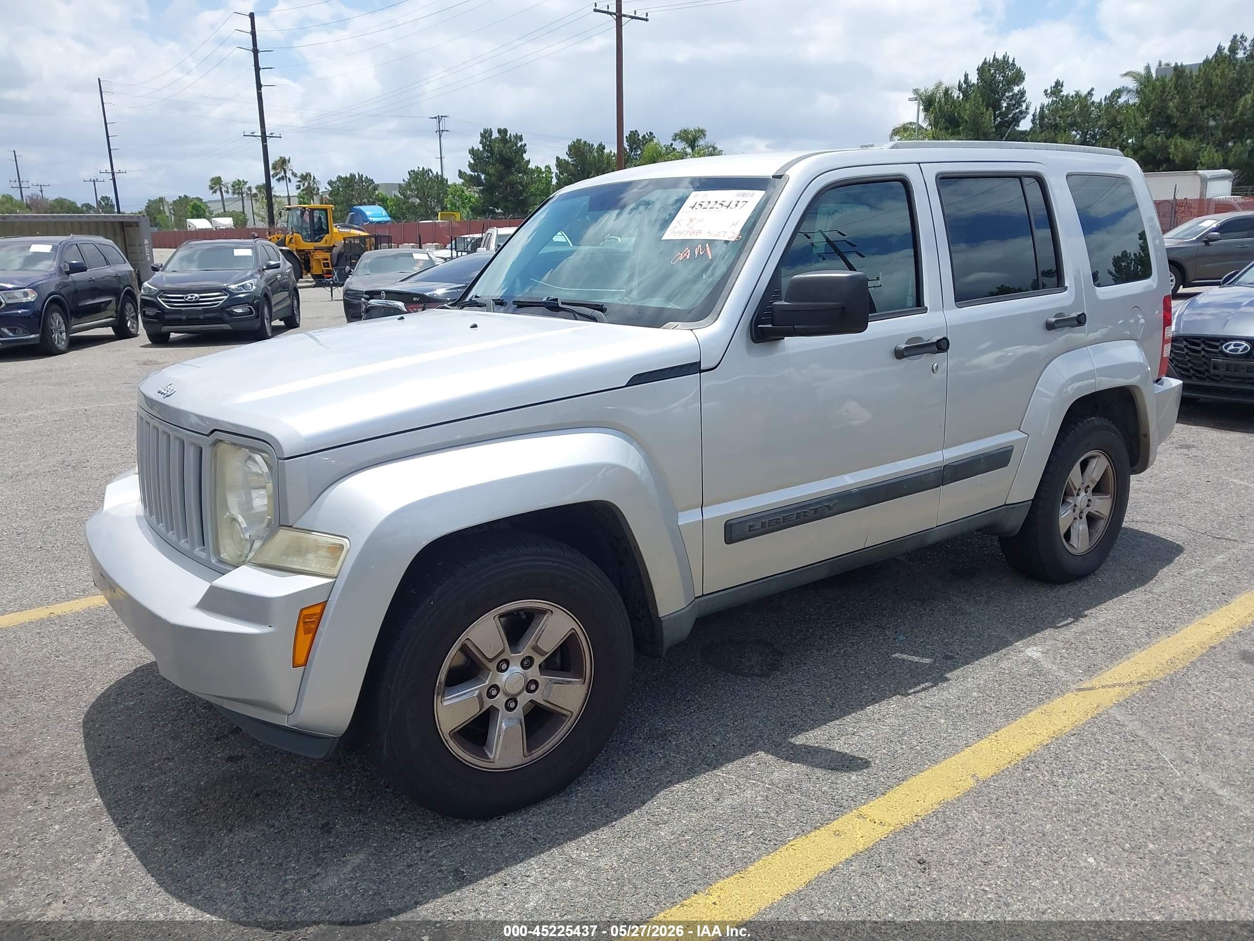 2012 Jeep Liberty Sport Silver vin: 1C4PJLAK2CW122471