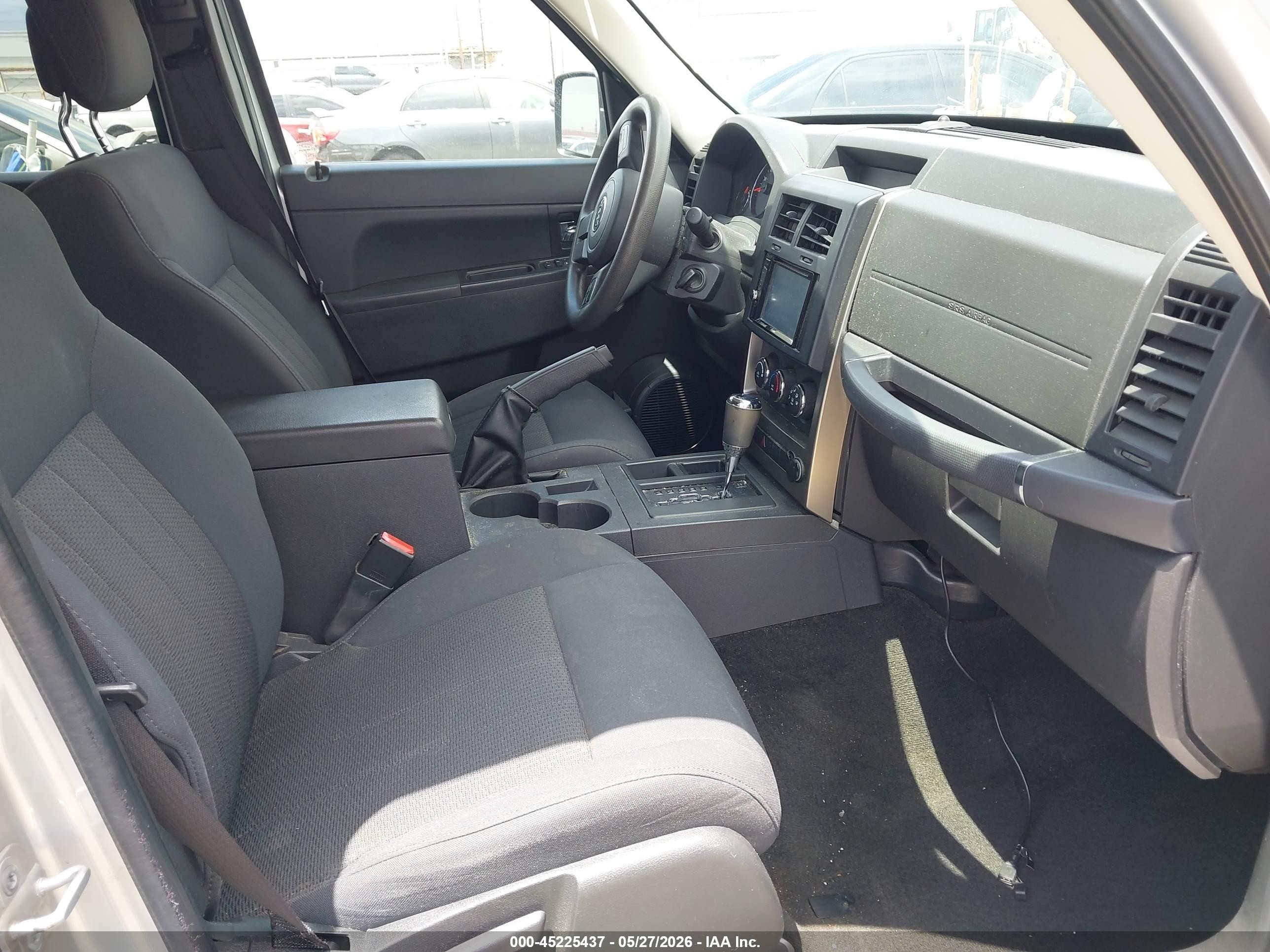 2012 Jeep Liberty Sport Silver vin: 1C4PJLAK2CW122471