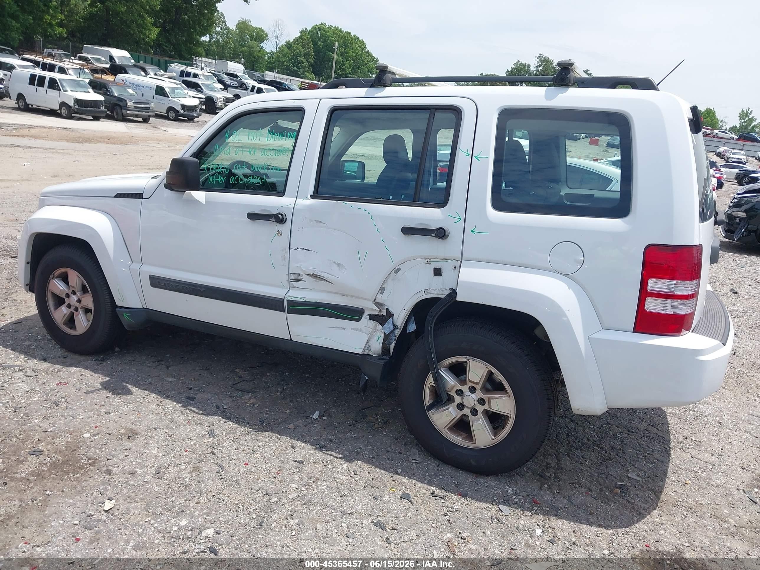 2012 Jeep Liberty Sport White vin: 1C4PJLAK2CW178846