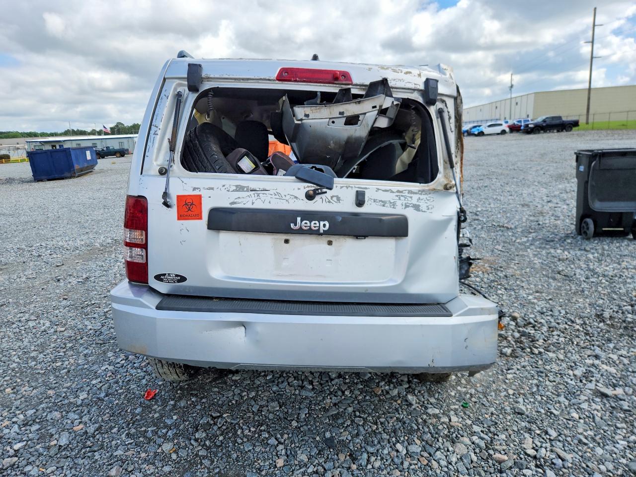 2012 Jeep Liberty Sport Серебряный vin: 1C4PJLAK3CW158864