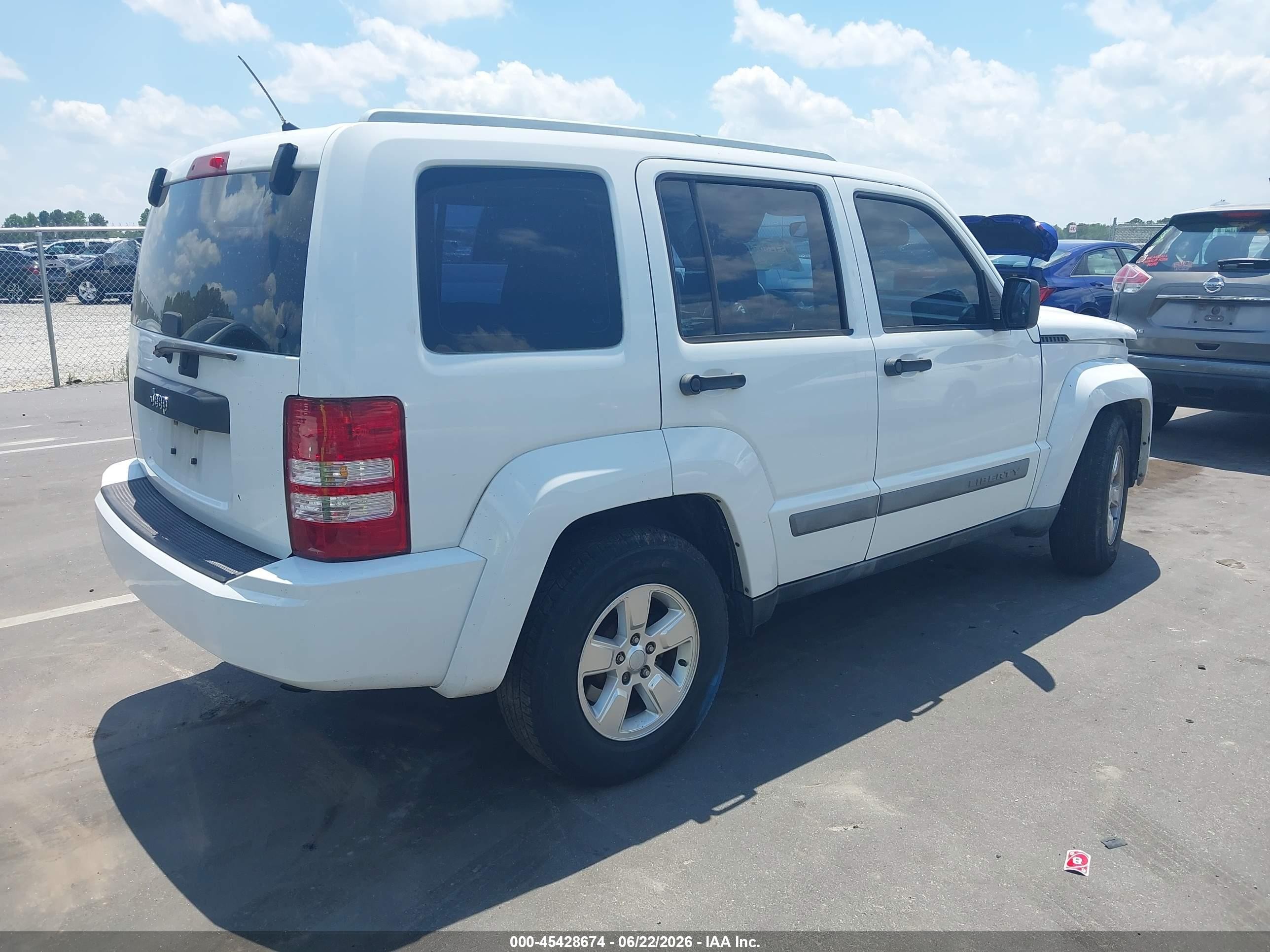 2012 Jeep Liberty Sport White vin: 1C4PJLAK4CW122438