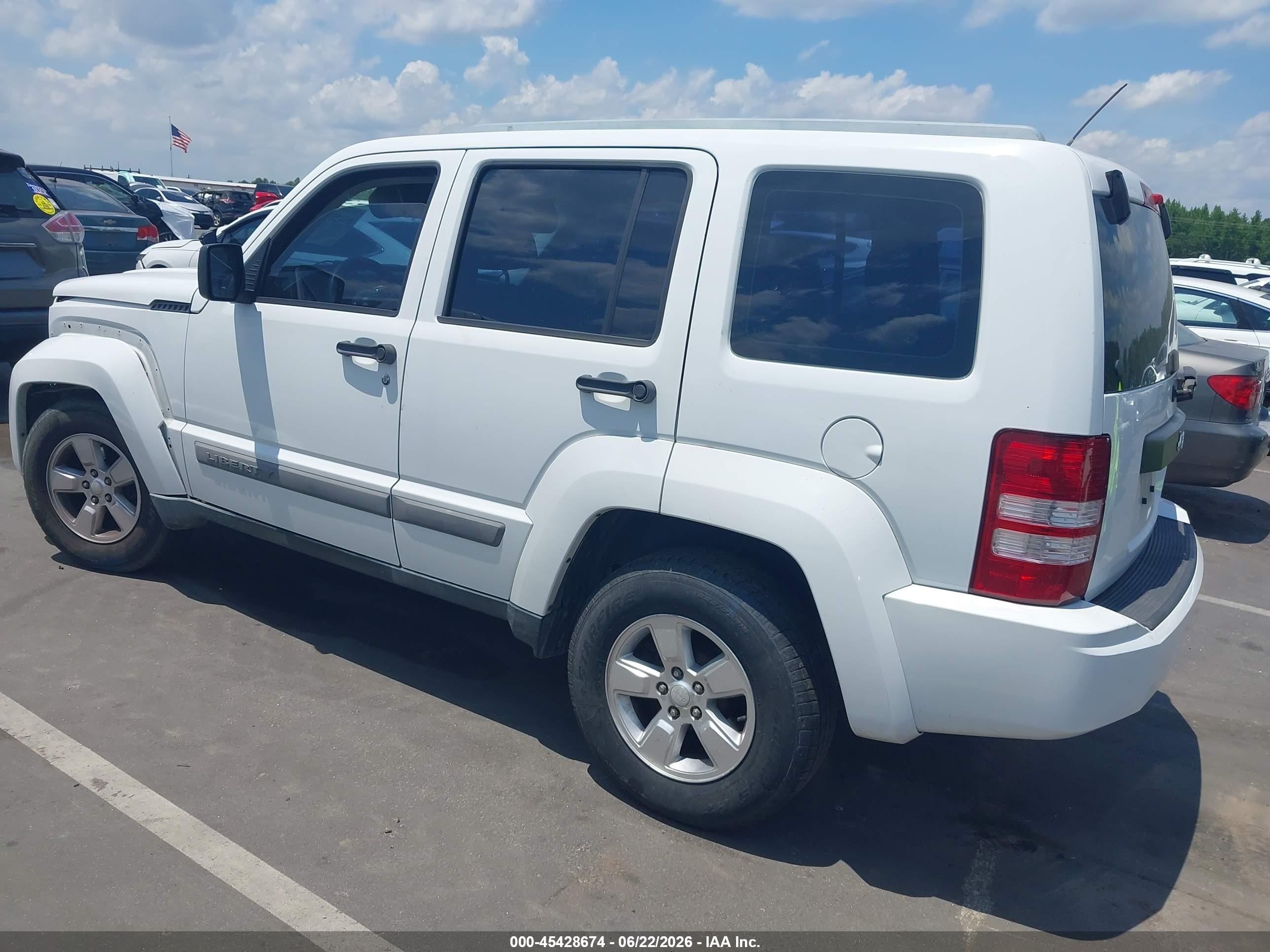 2012 Jeep Liberty Sport White vin: 1C4PJLAK4CW122438