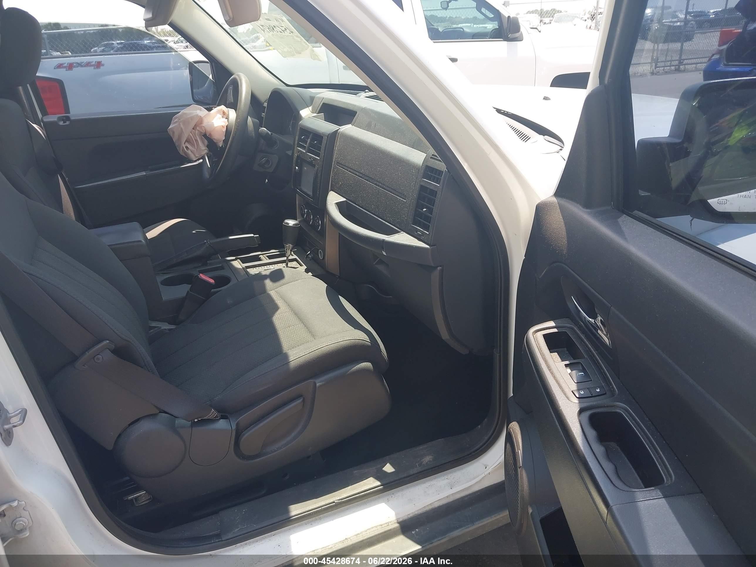 2012 Jeep Liberty Sport White vin: 1C4PJLAK4CW122438