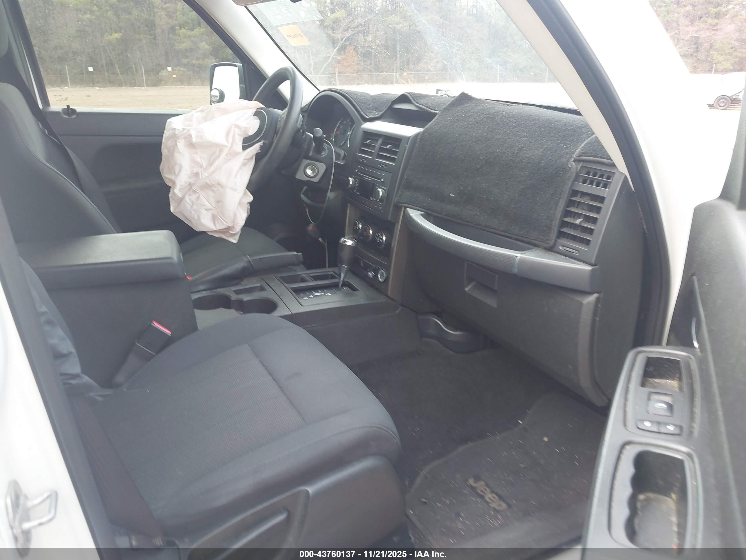 2012 Jeep Liberty Sport White vin: 1C4PJLAK7CW110493
